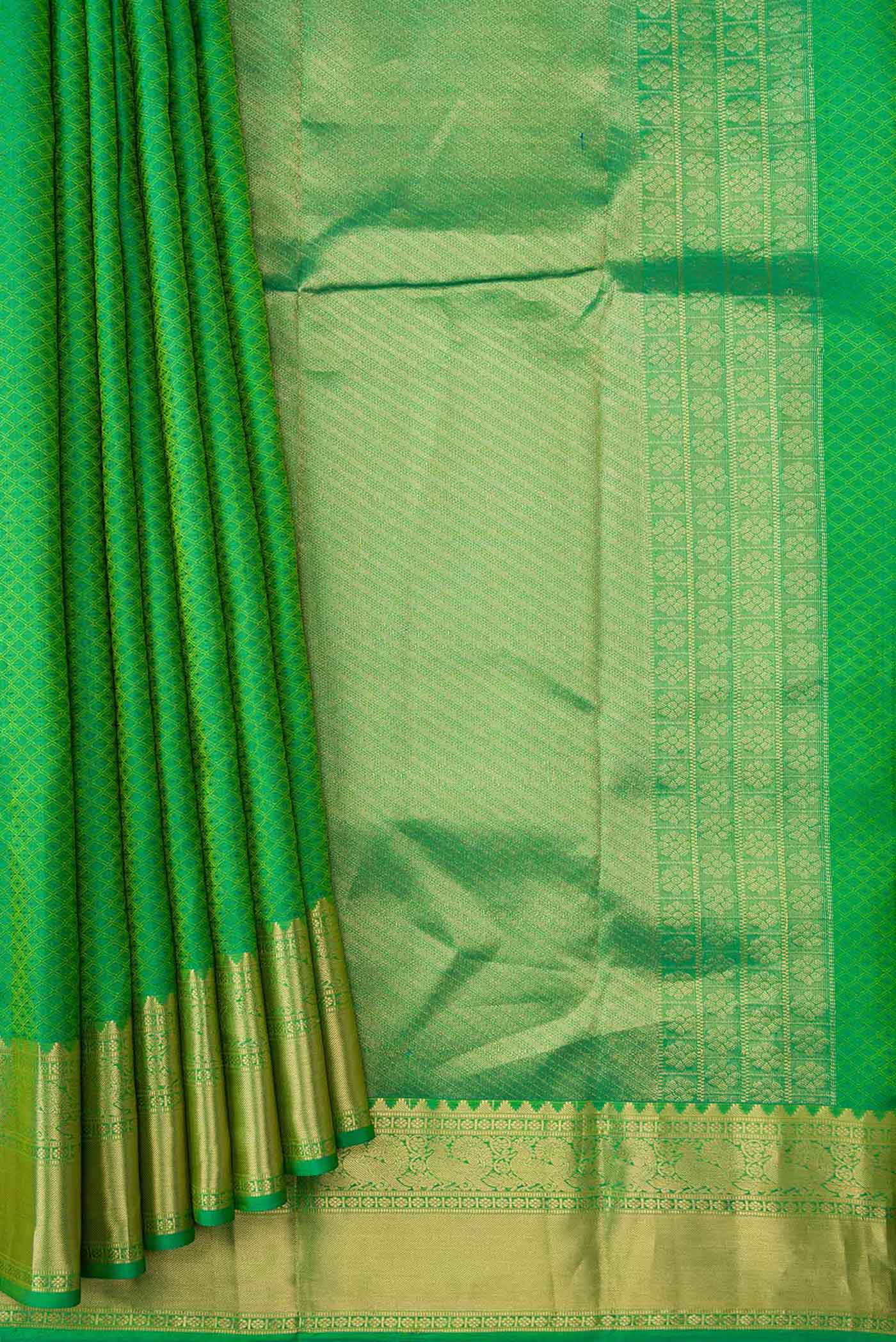 Parrot Green Dual Tone Kanchipuram Silk Saree - Image 4