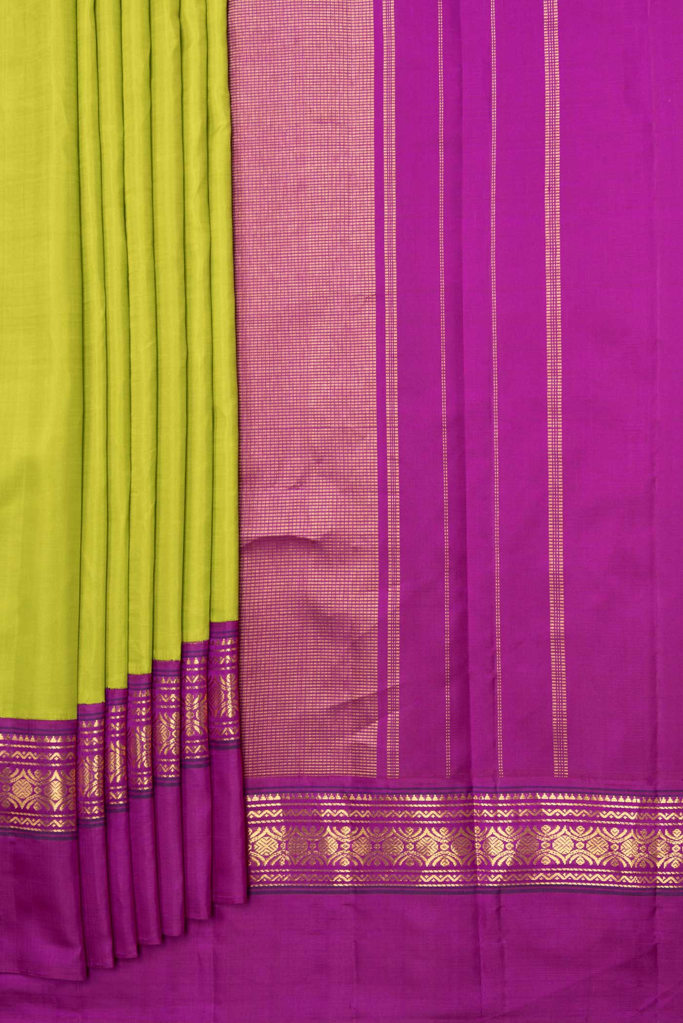 Parrot Green Dual Tone Kanjivaram Silk Saree - Image 4