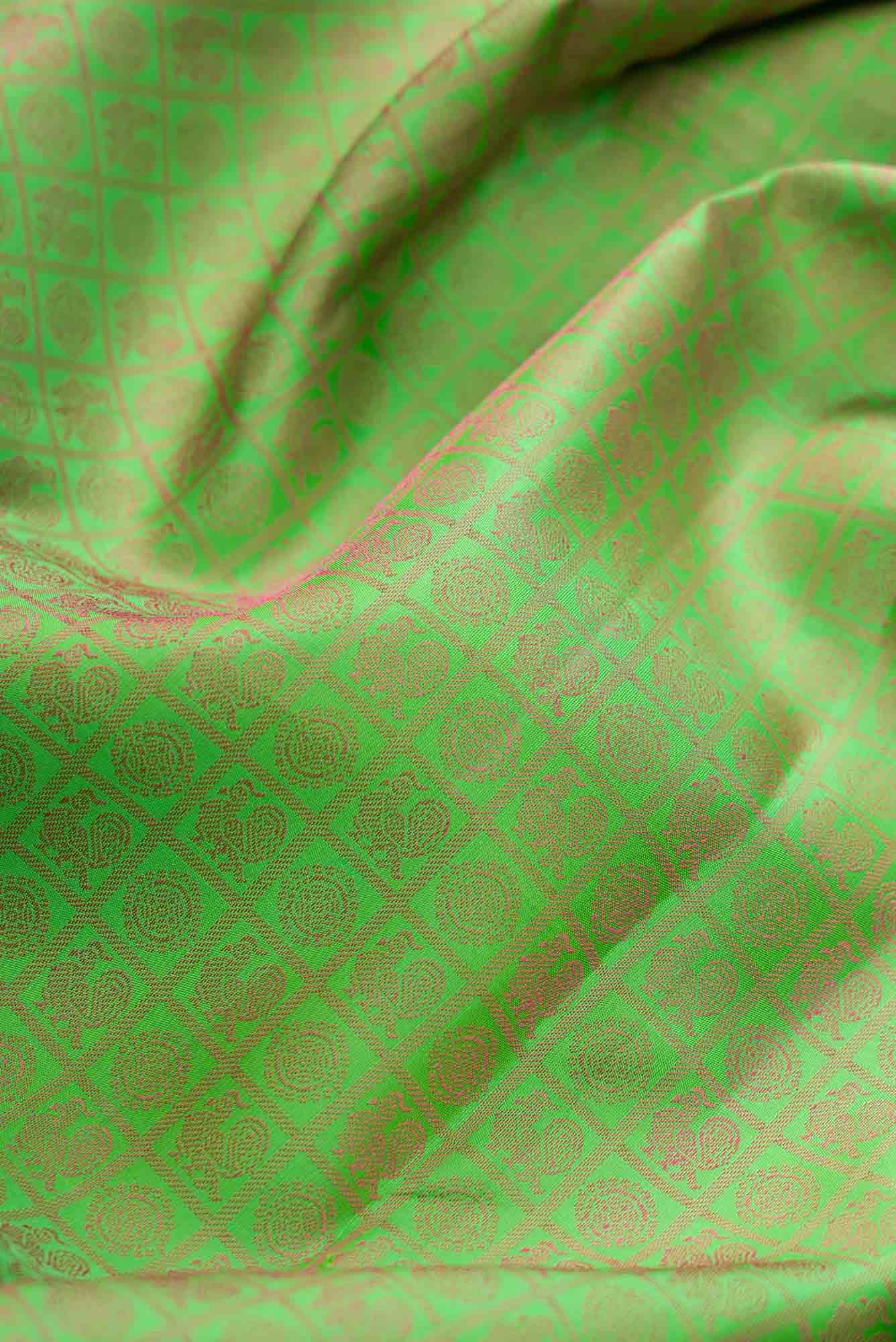 Parrot Green Dual Tone Kanjivaram Silk Saree - Image 3