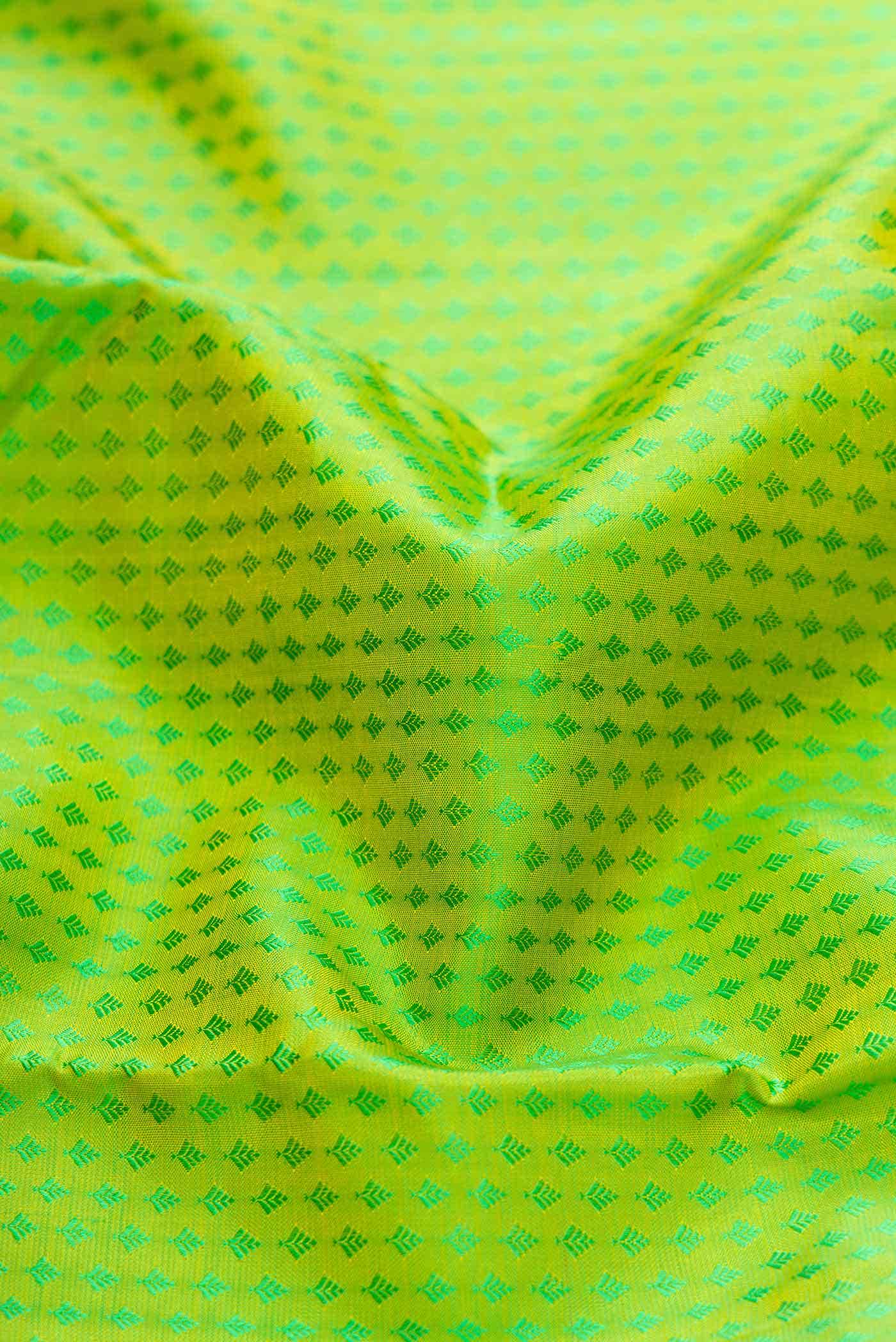 Pure Silk Pure Zari Parrot Green Dual Tone Kanjivaram Saree - Image 3