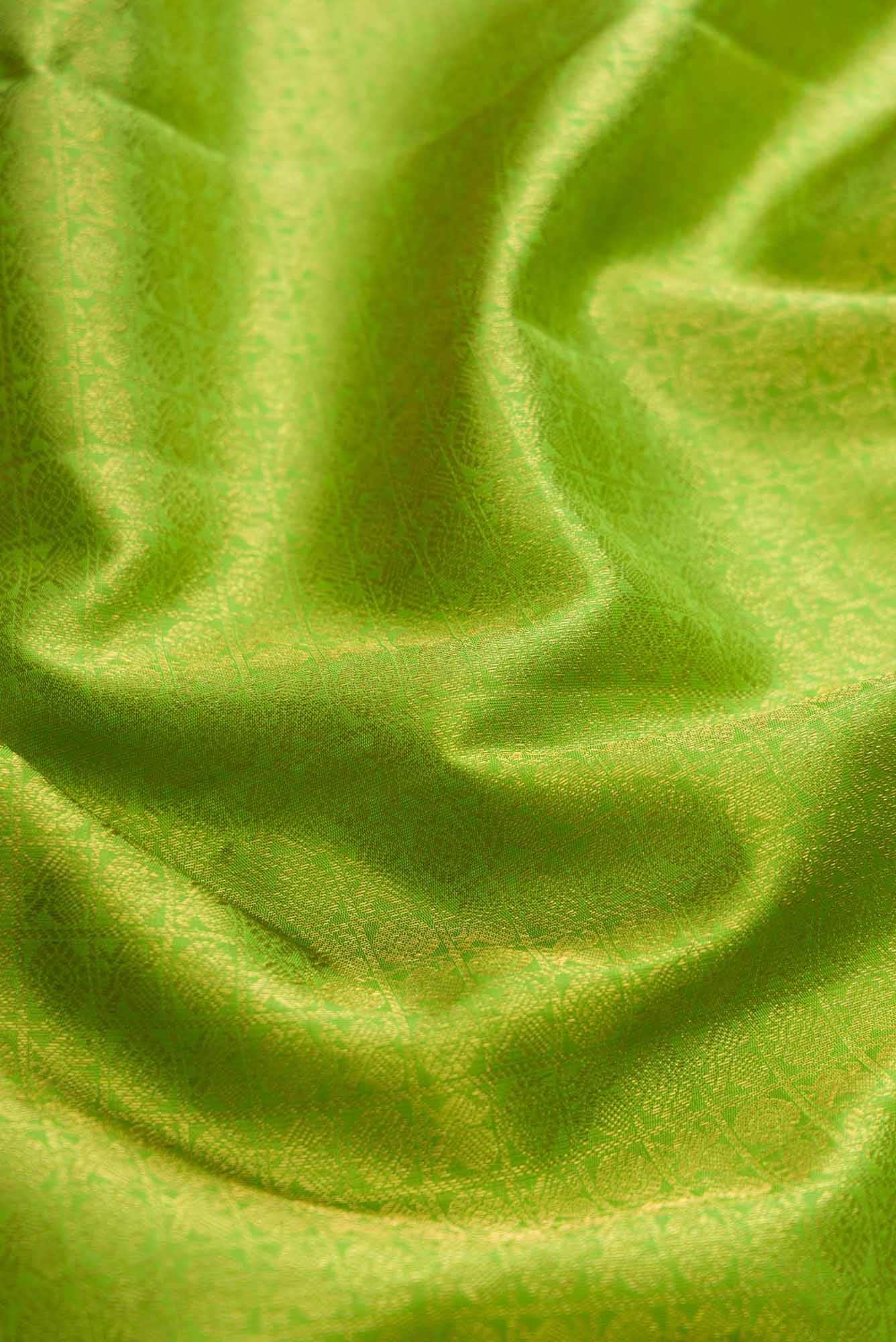 Pure Silk Pure Zari Parrot Green Dual Tone Kanjivaram Saree - Image 3