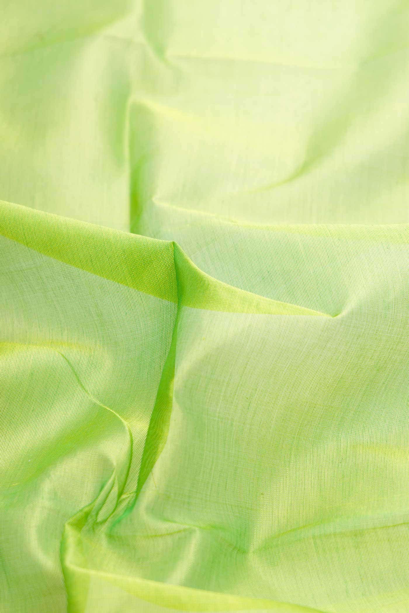 Parrot Green Dual Tone Silk Cotton Saree - Image 2
