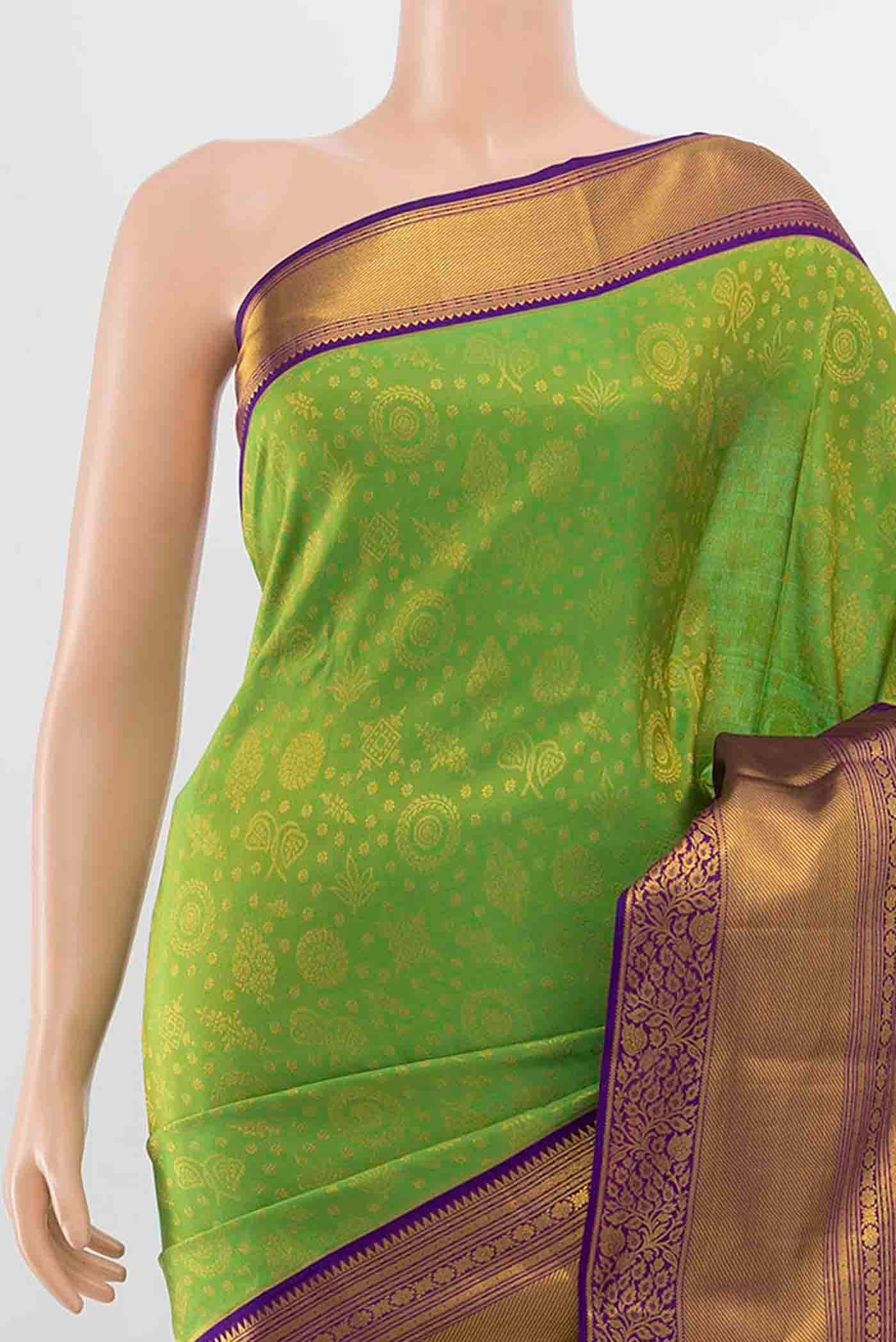 Parrot Green Kanchipuram Silk Saree - Image 2