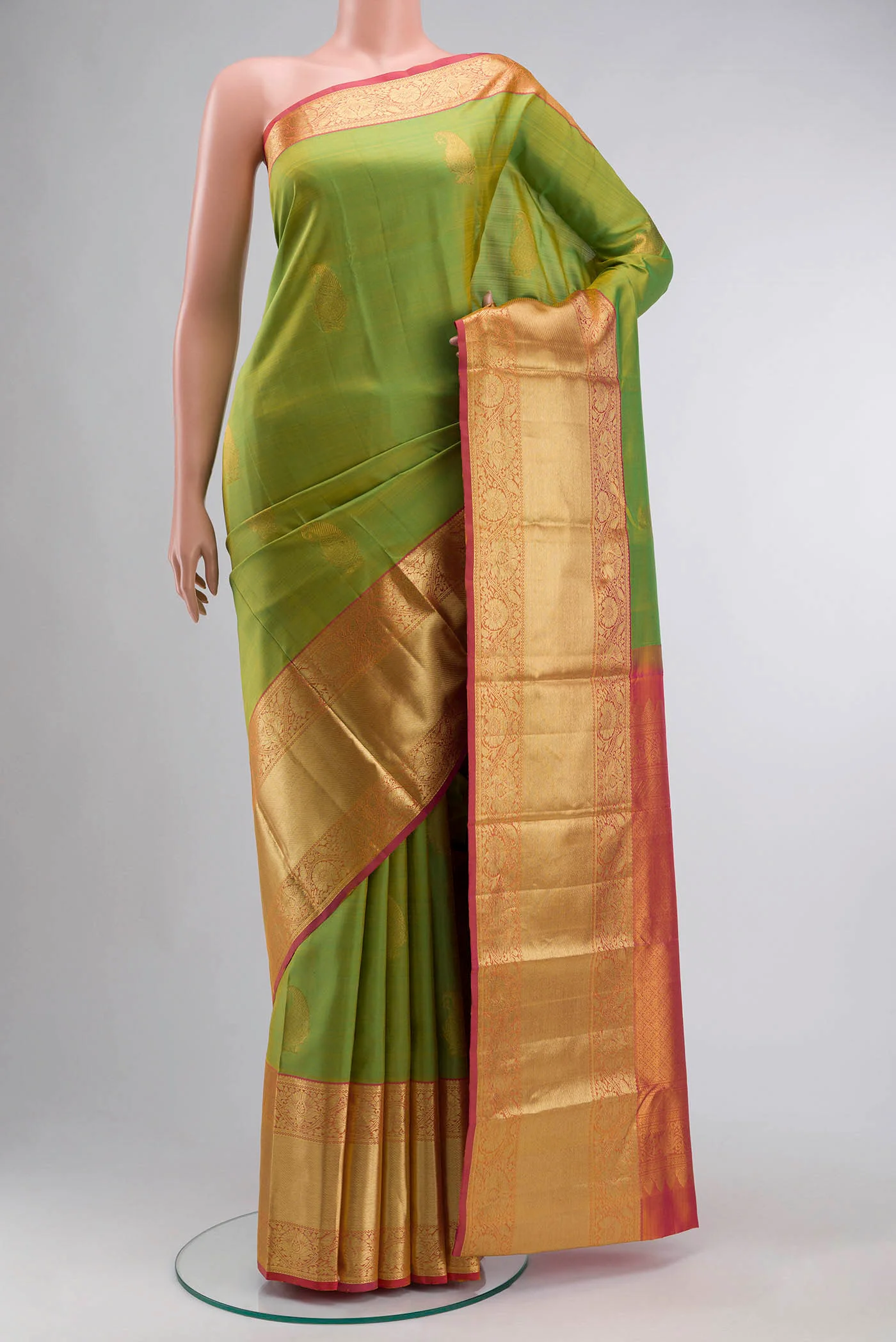 Parrot Green Kanchipuram Silk Saree