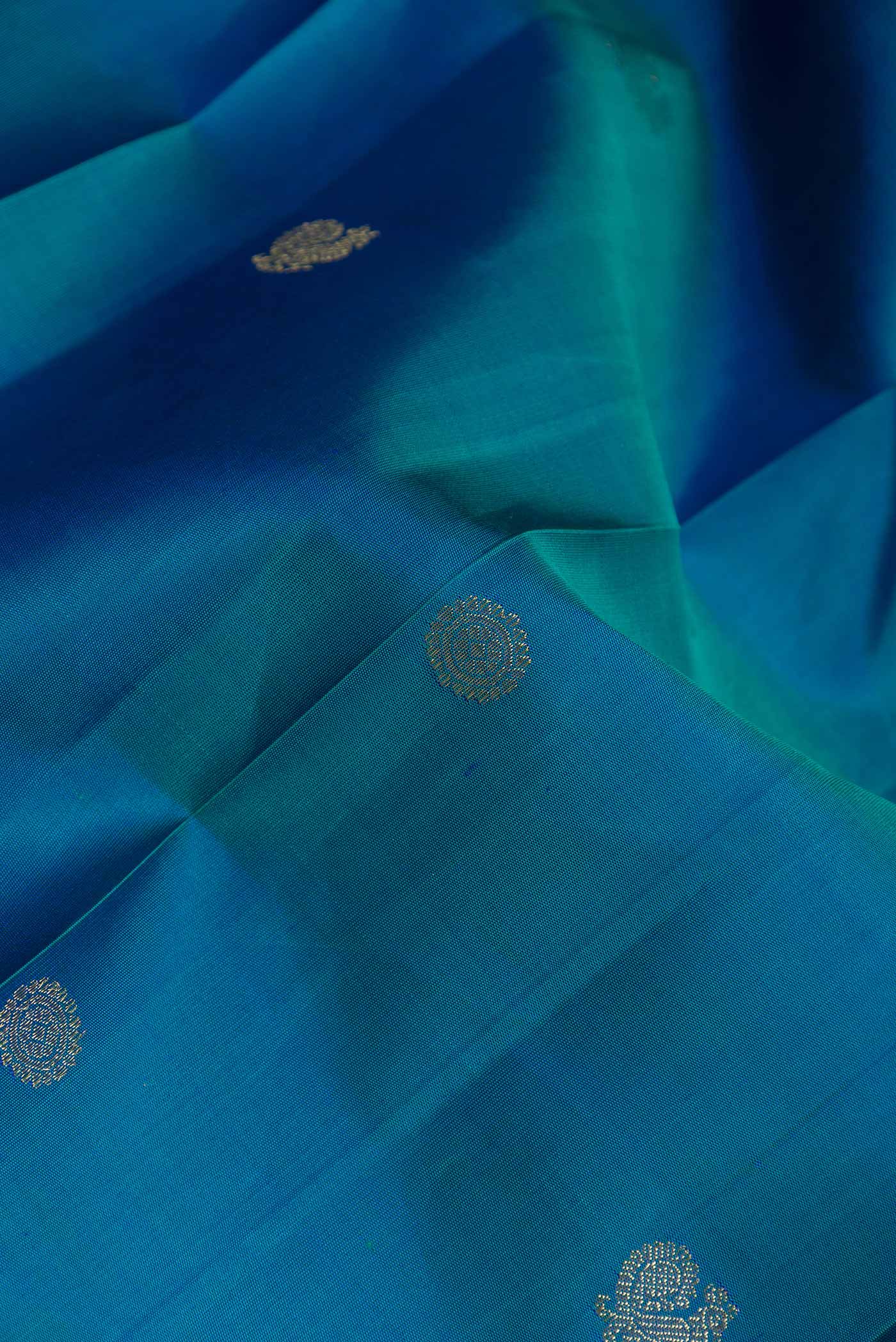 Peacock Blue Dual Tone Kanjivaram Saree - Image 2