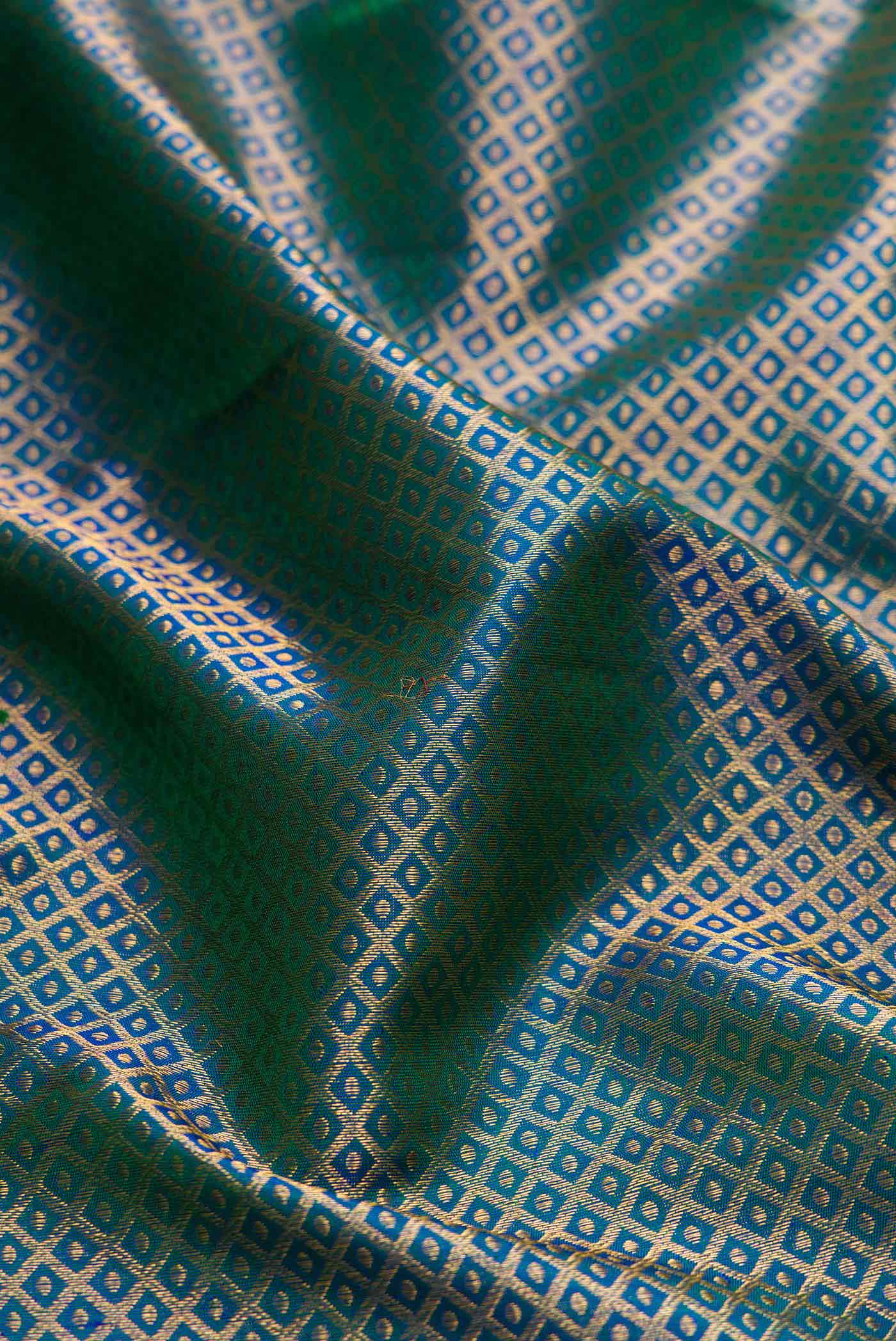 Peacock Blue Dual Tone Kanchipuram Silk Saree - Image 2