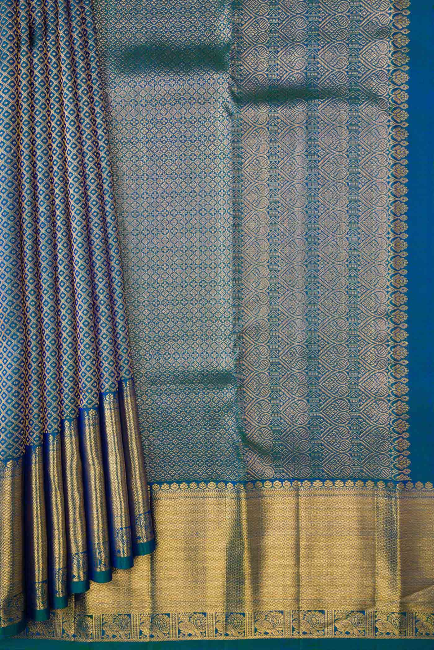 Peacock Blue Dual Tone Kanchipuram Silk Saree - Image 4