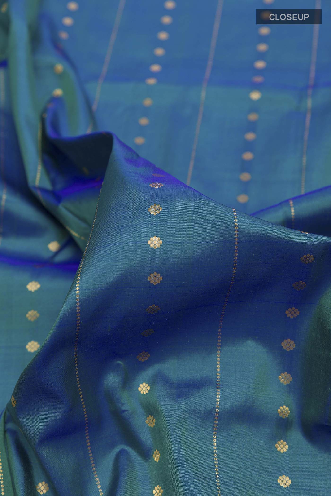 Peacock Blue Dual Tone Soft Silk Saree - Image 2