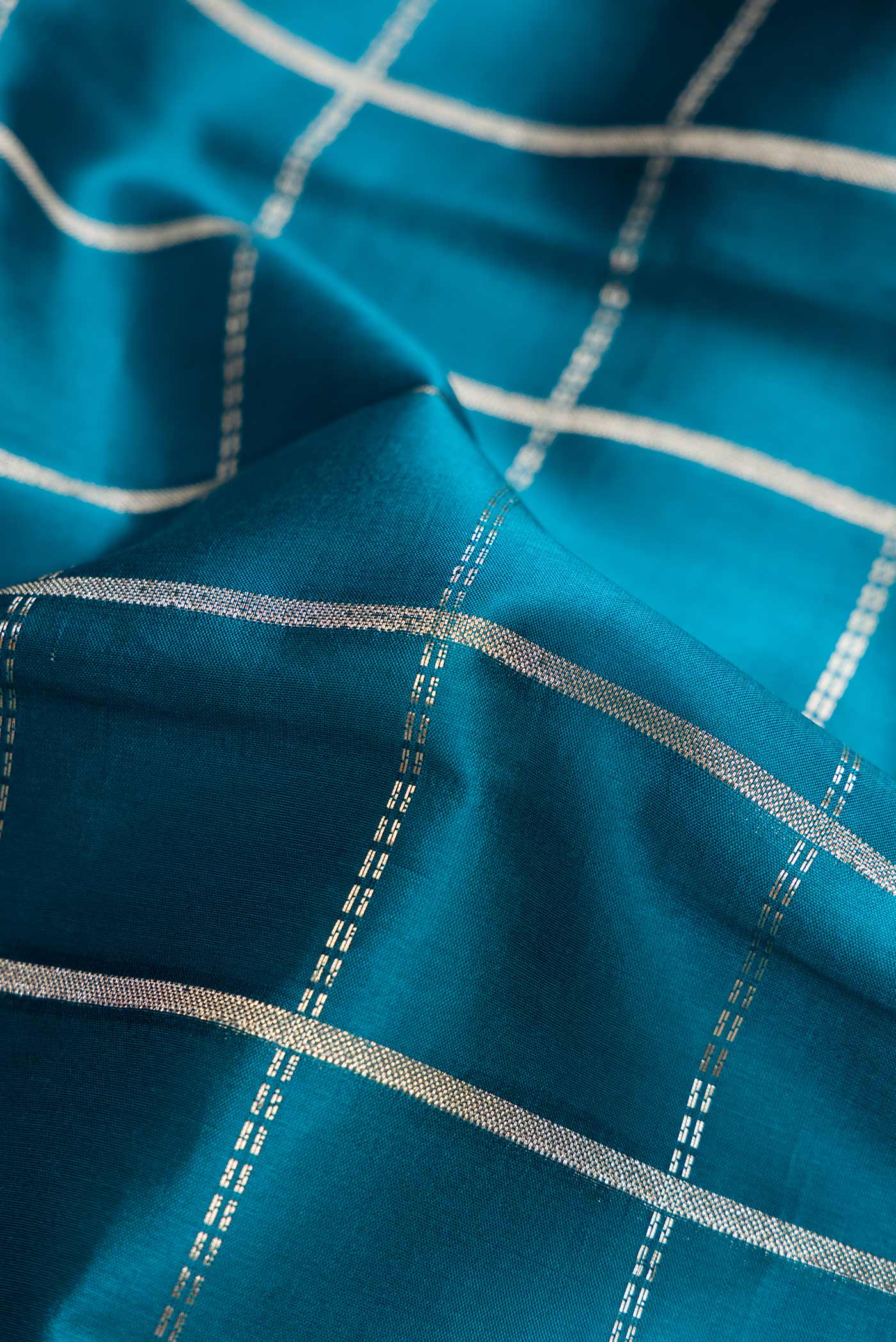 Peacock Blue Banarasi Raw Silk Saree - Image 2