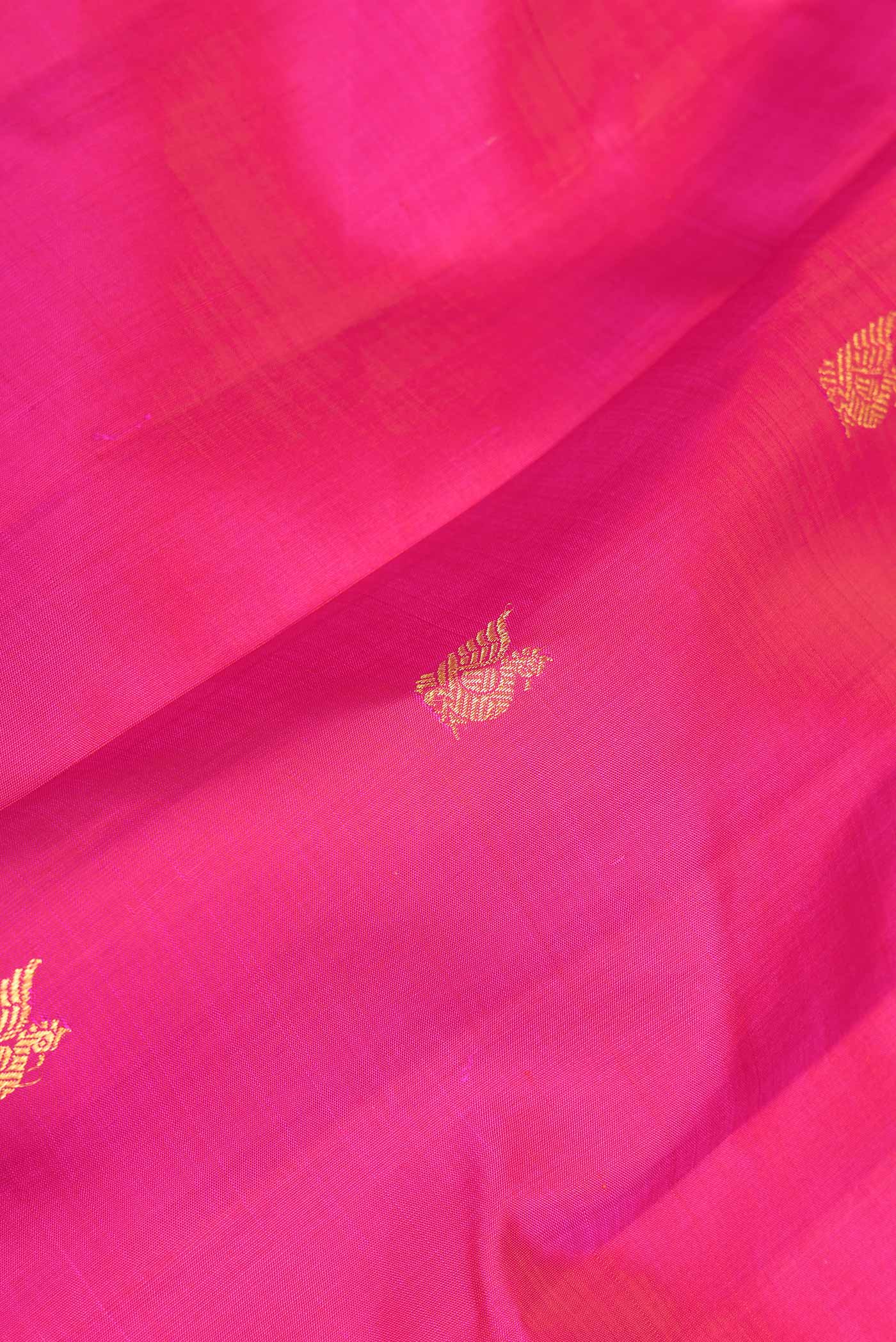Pink Dual Tone Kanchipuram Saree - Image 2