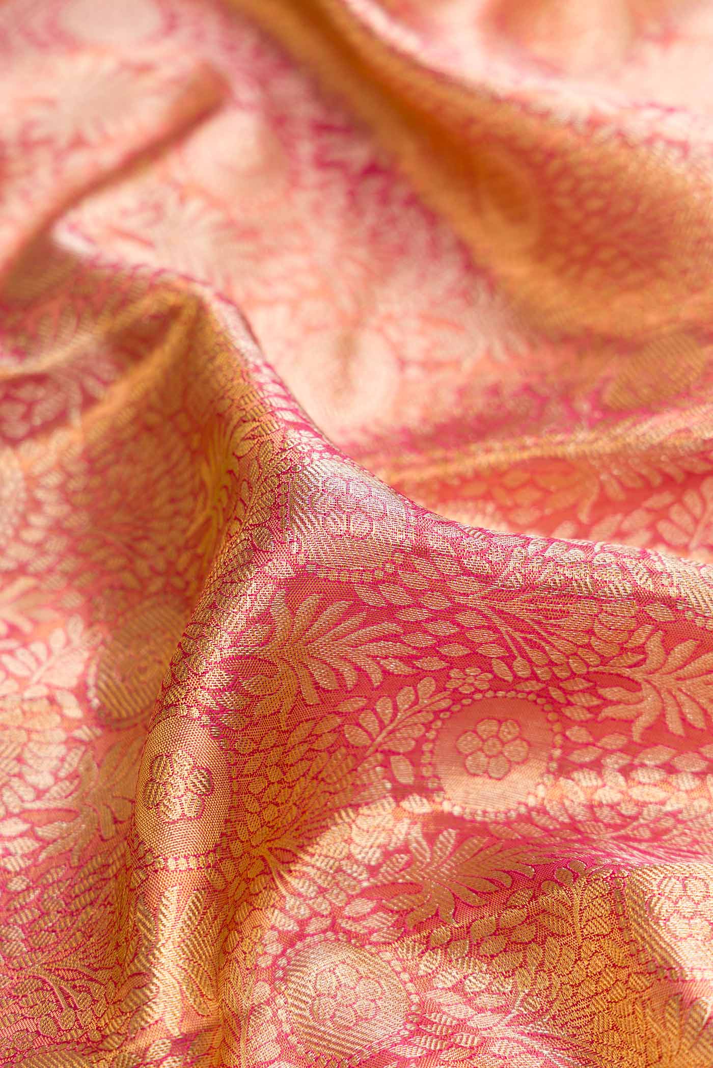 Pink with GOld Color Kanchipuram Tissue Silk Saree - Image 2