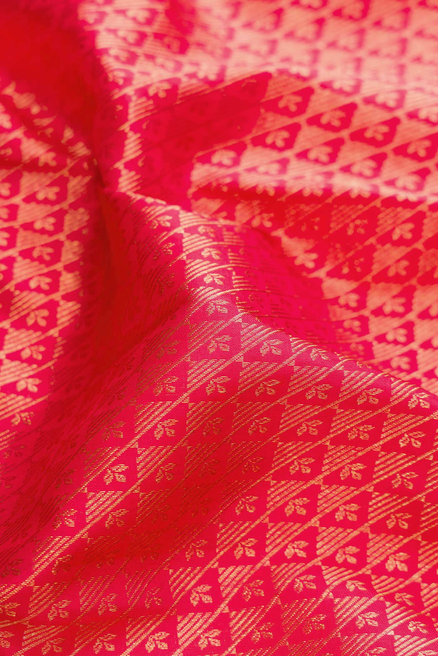 Pink Kanjivaram Silk Saree - Image 2