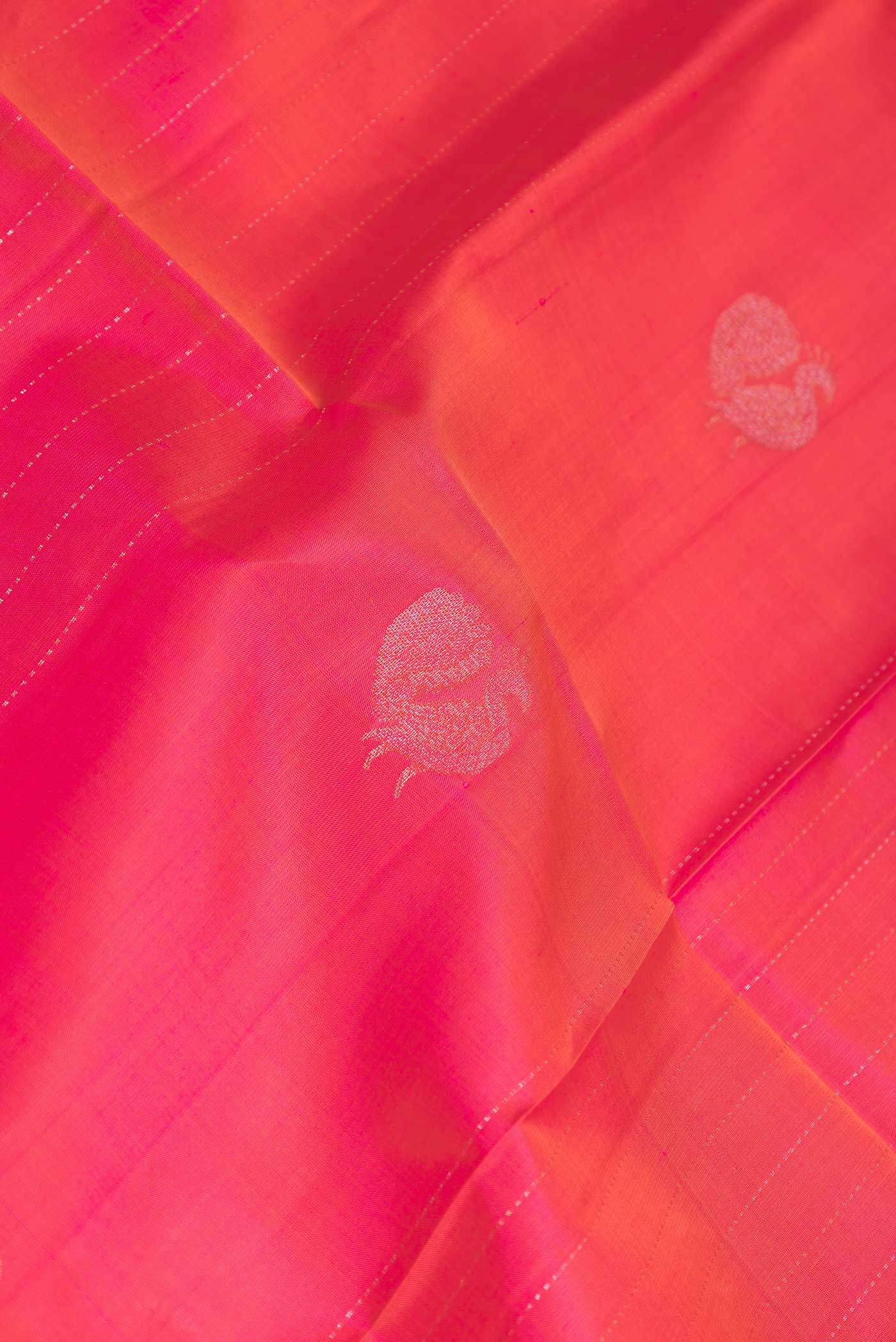 Pink Dual Tone Soft Silk Saree - Image 2