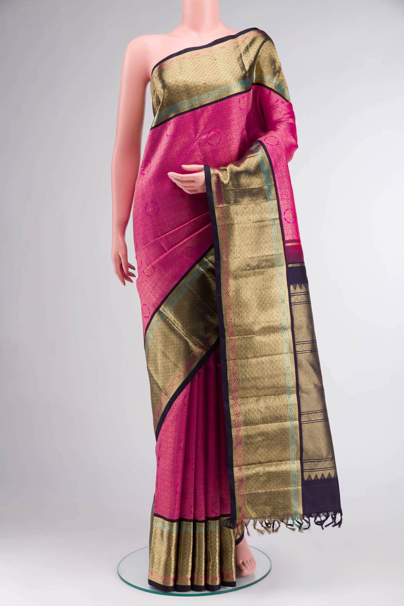 Pure Silk Pure Zari Pink Kanjivaram Saree - Image 2