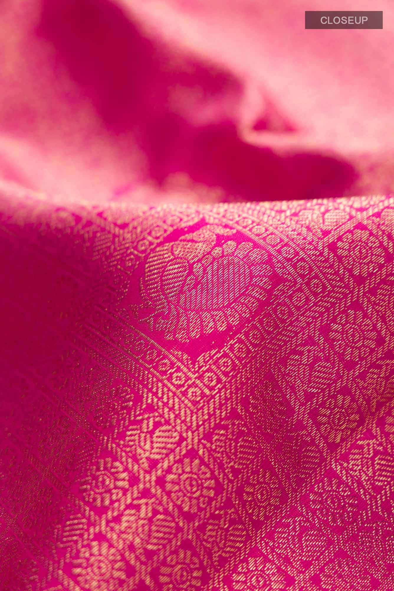 Pure Silk Pure Zari Pink Kanjivaram Saree - Image 5