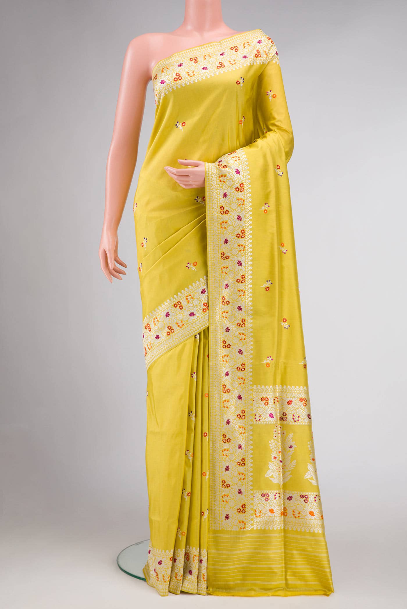 Pista Green Dual Tone Banarasi Silk Saree - Image 7