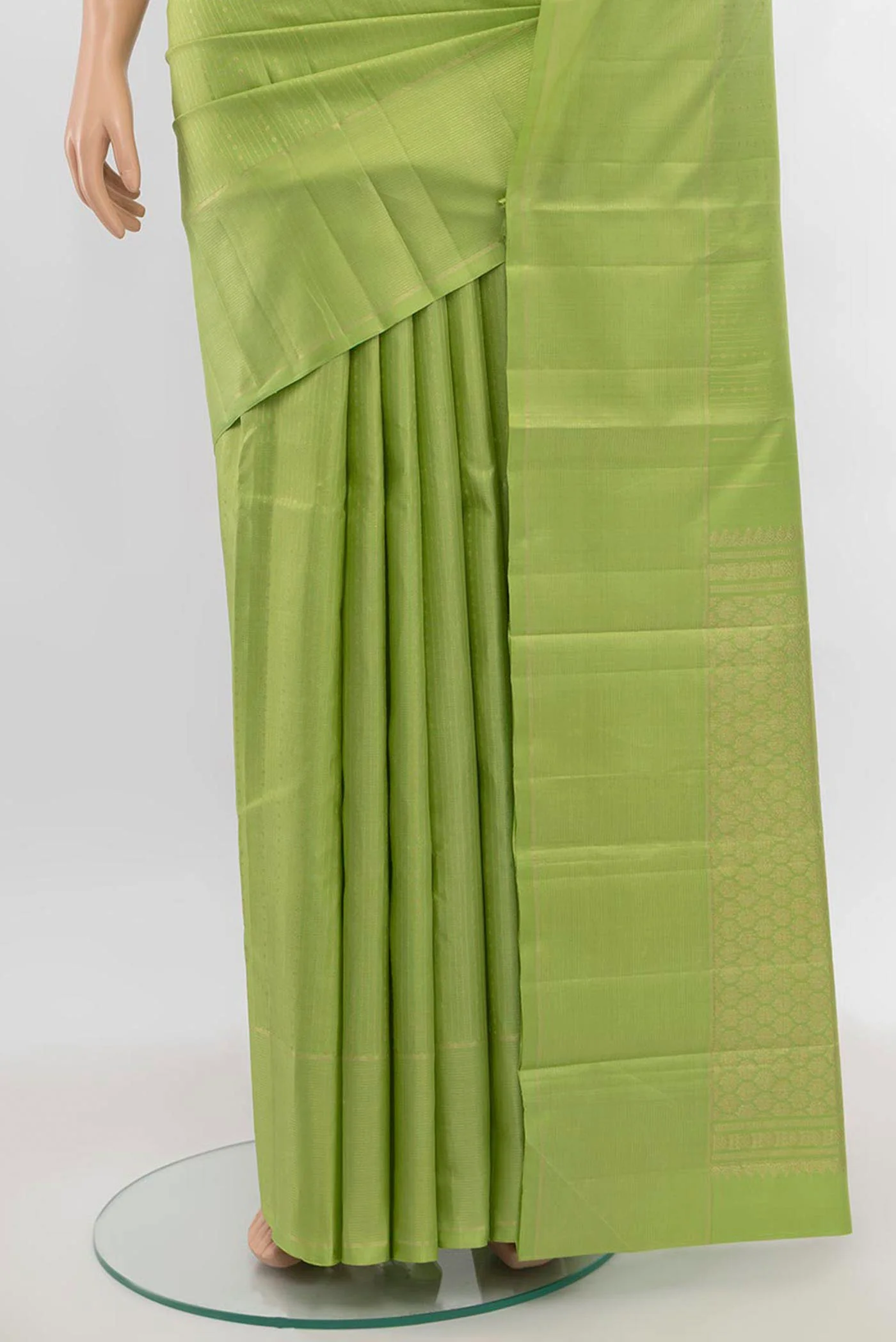 Pista Green Kanchipuram Silk Saree - Image 3