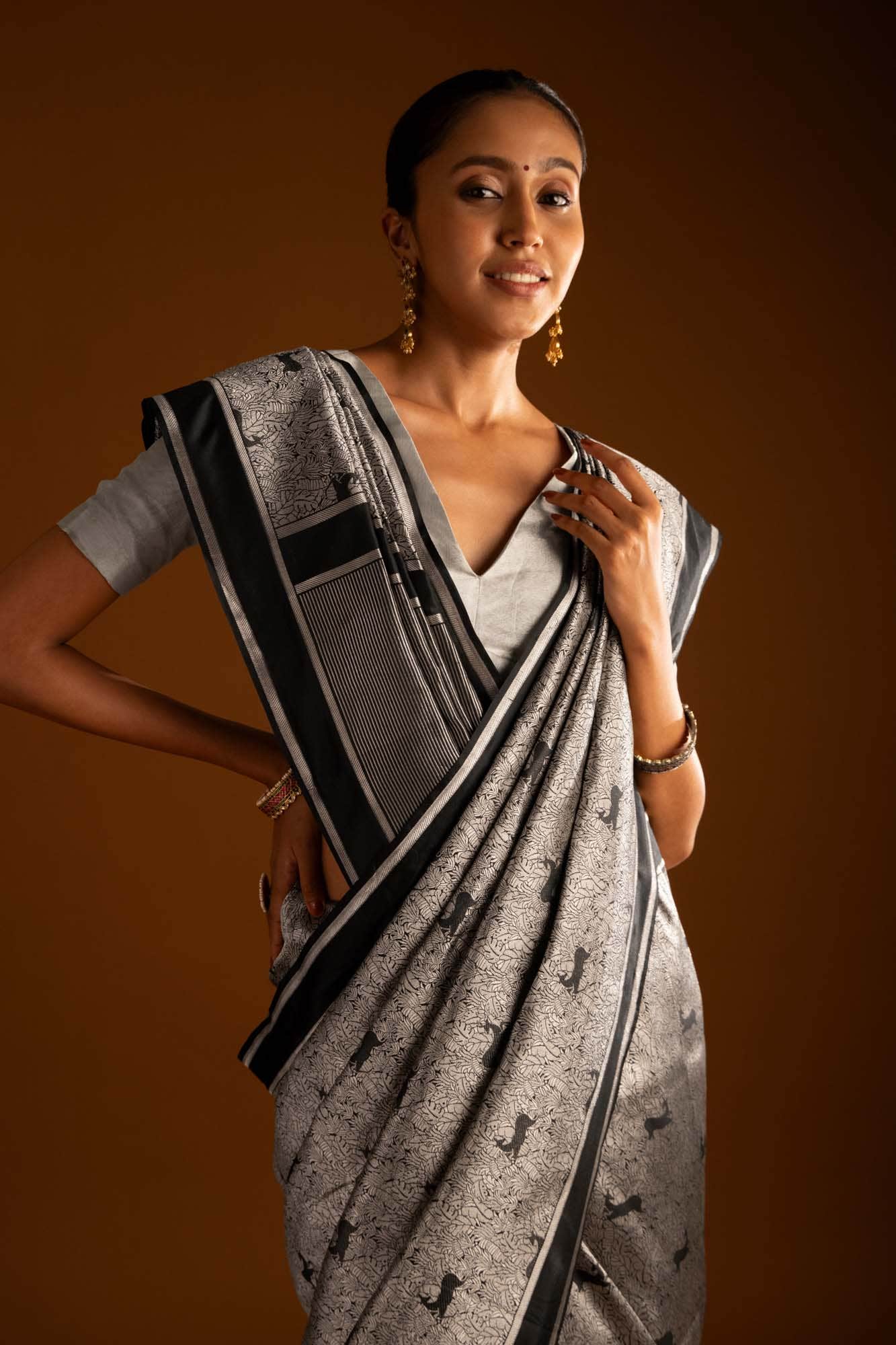 Prance-Black Banarasi Silk Saree - Image 3
