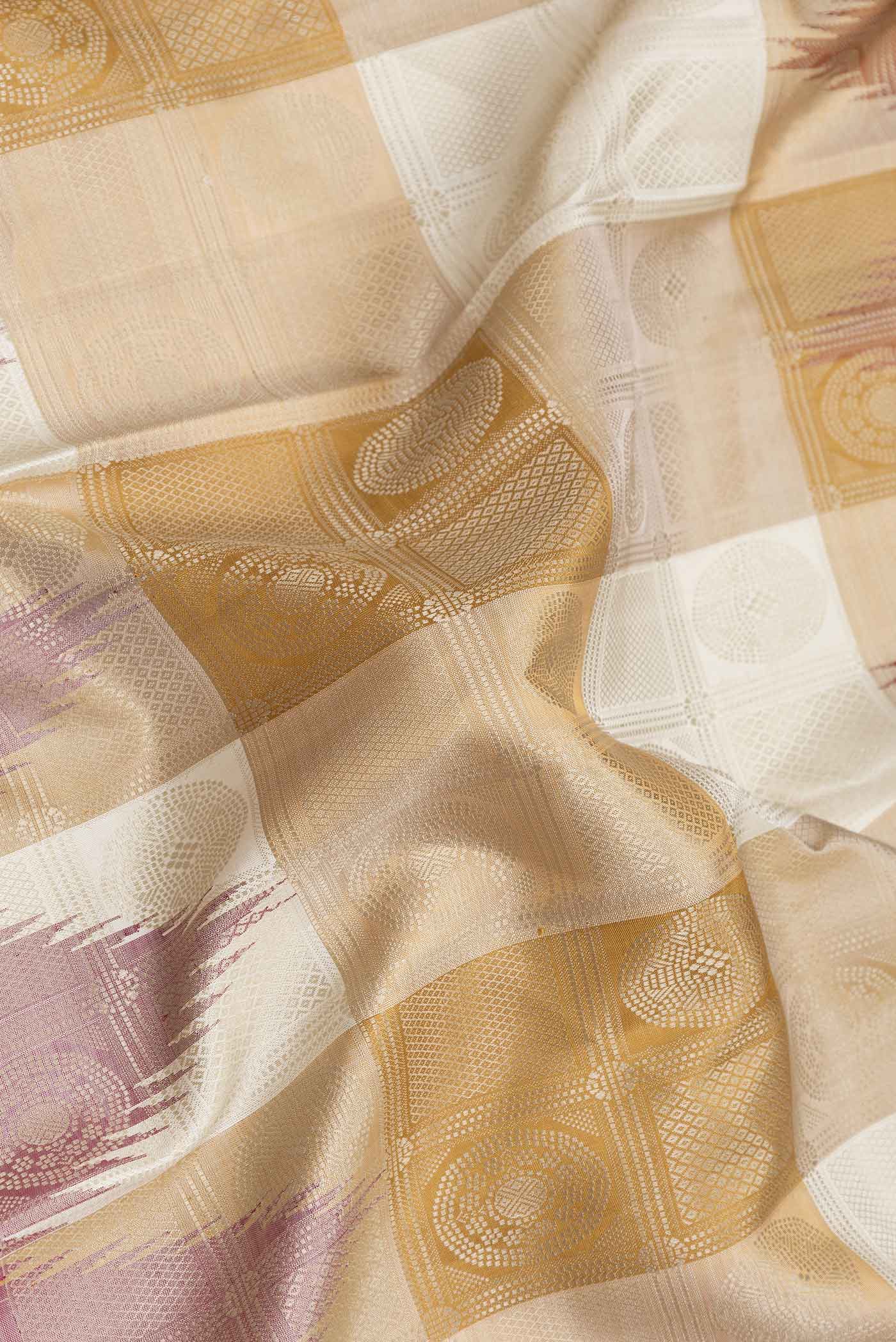 Pure Silk Pure Zari Beige Dual Tone Kanjivaram Saree - Image 2