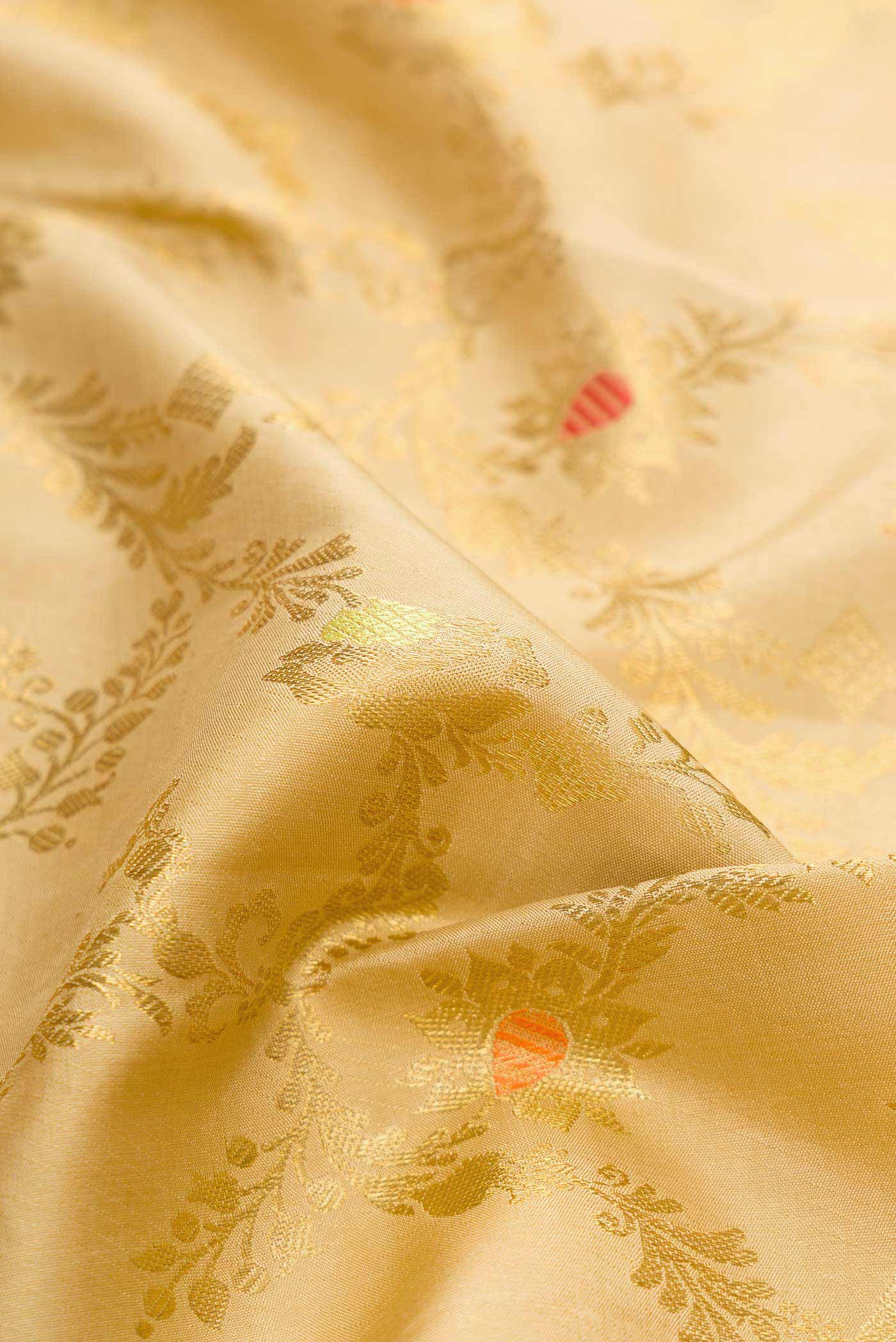 Pure Silk Pure Zari Beige Dual Tone Kanjivaram Saree - Image 2