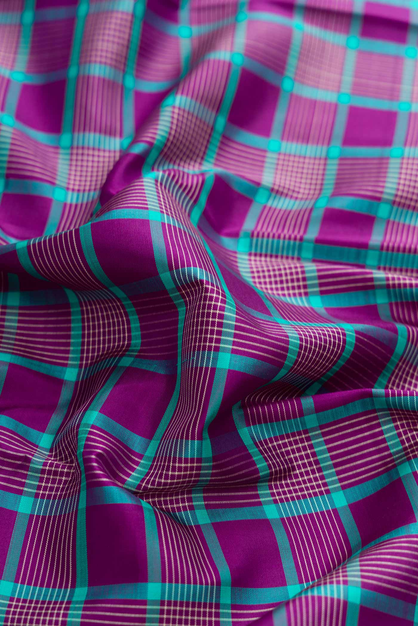 Pure Silk Pure Zari Blue Dual Tone Kanjivaram Saree - Image 2