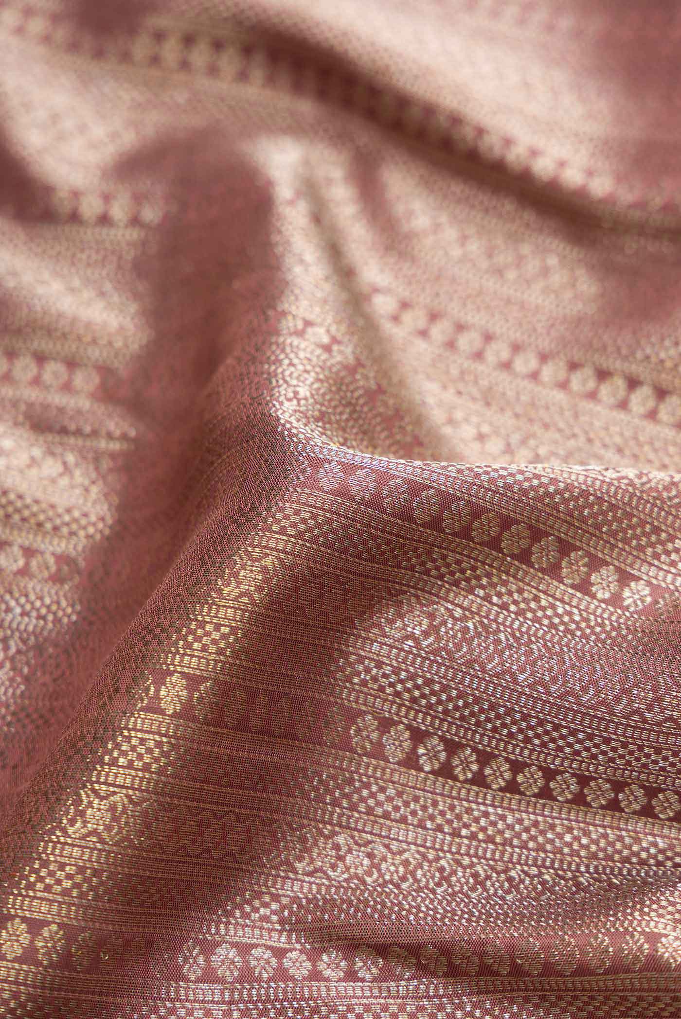 Pure Silk Pure Zari Brown Dual Tone Kanjivaram Saree - Image 2