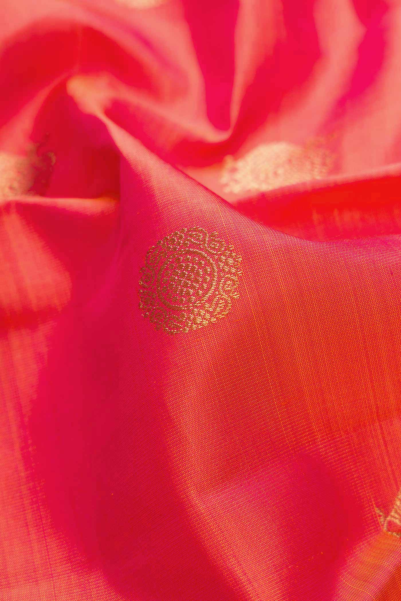 Pure Silk Pure Zari Coral Dual Tone Kanjivaram Saree - Image 2