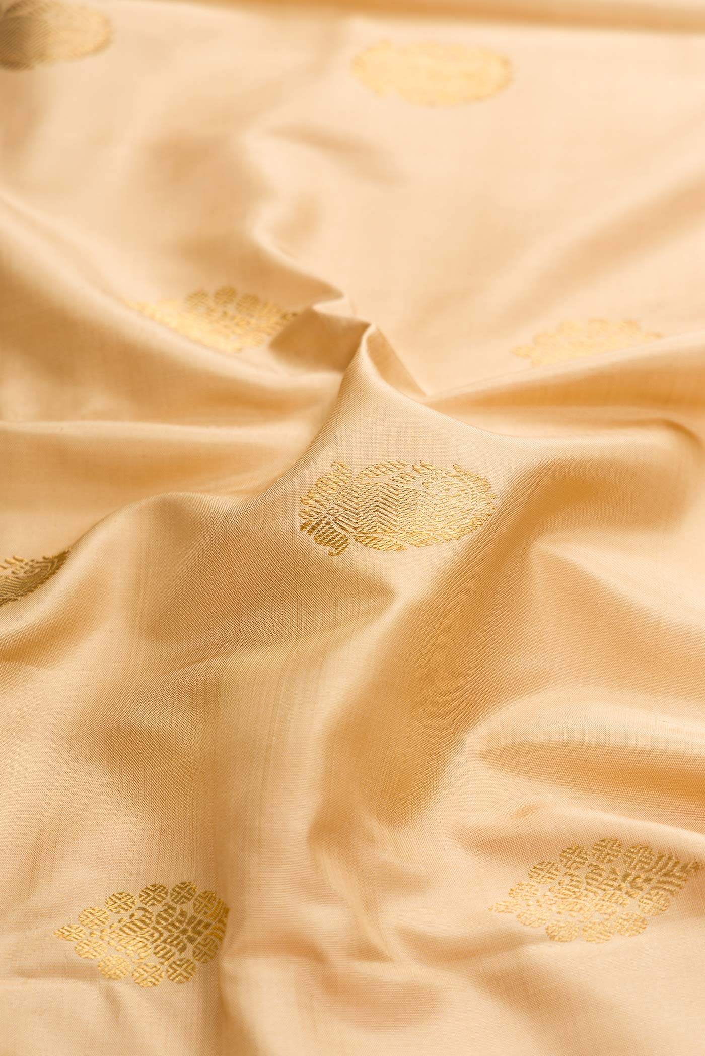 Pure Silk Pure Zari Dark Beige Dual Tone Kanjivaram Saree - Image 2