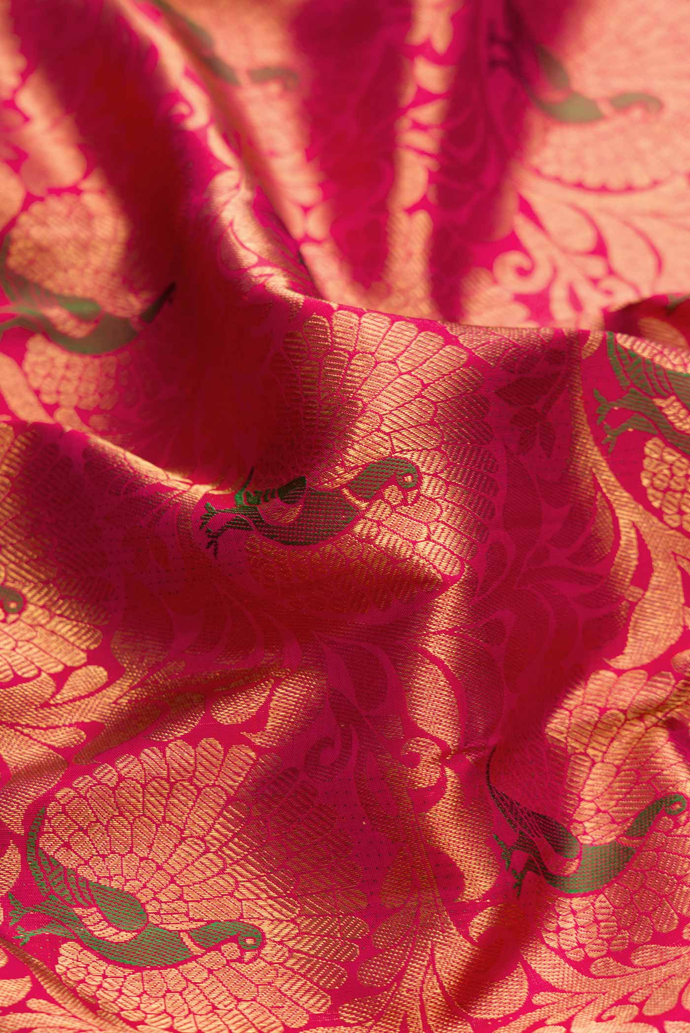 Pure Silk Pure Zari Dark Pink Dual Tone Kanjivaram Saree - Image 2