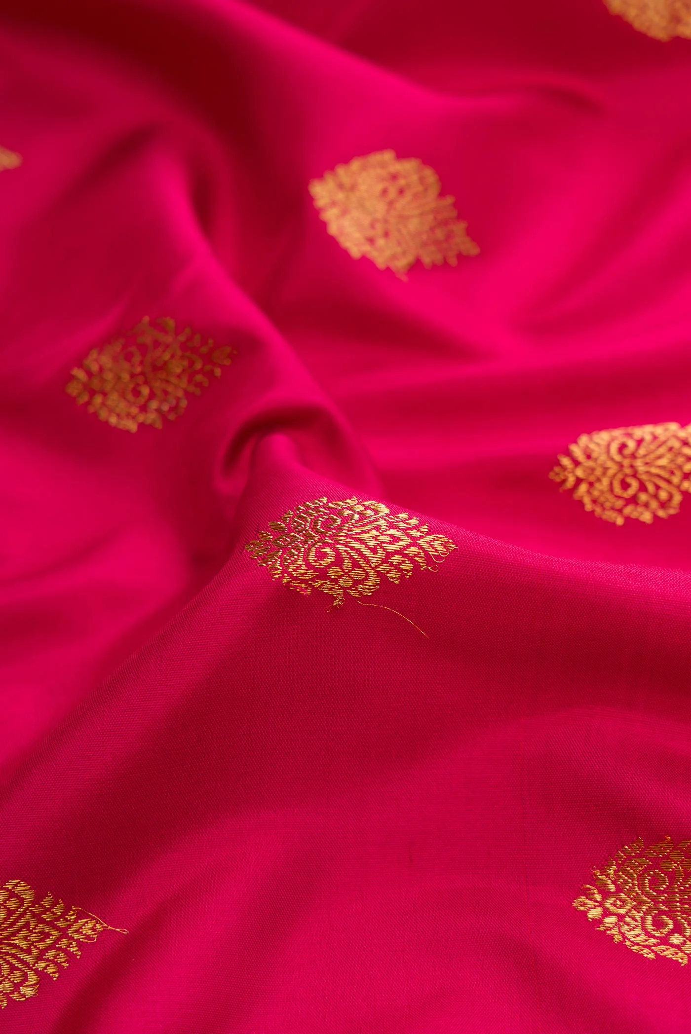 Pure Silk Pure Zari Dark Pink Dual Tone Kanjivaram Saree - Image 2