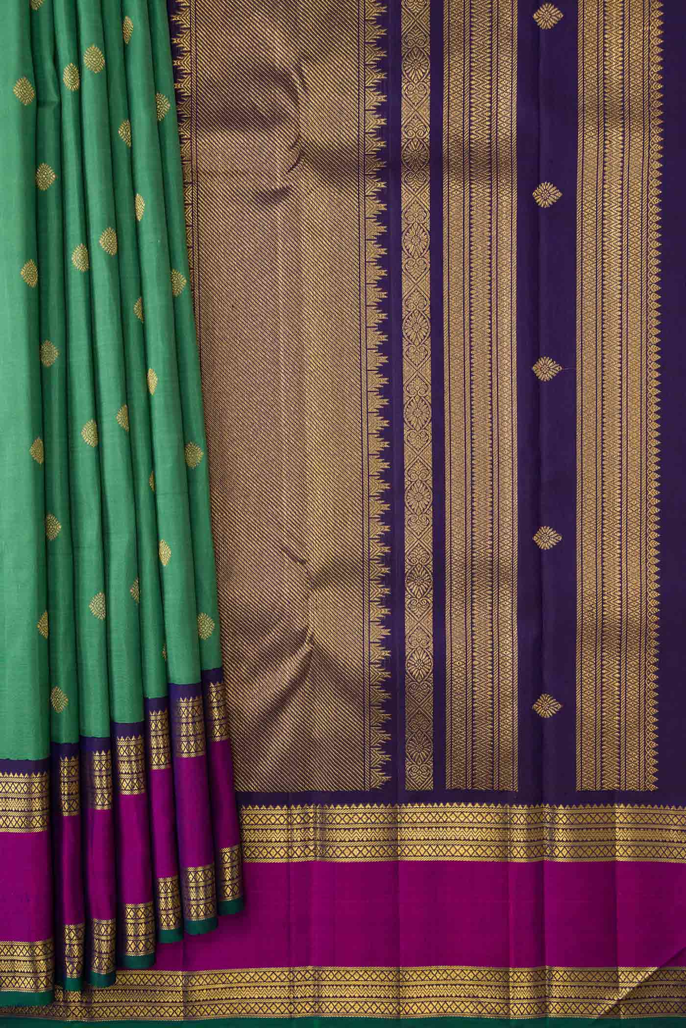 Pure Silk Pure Zari Green Dual Tone Kanjivaram Saree - Image 4