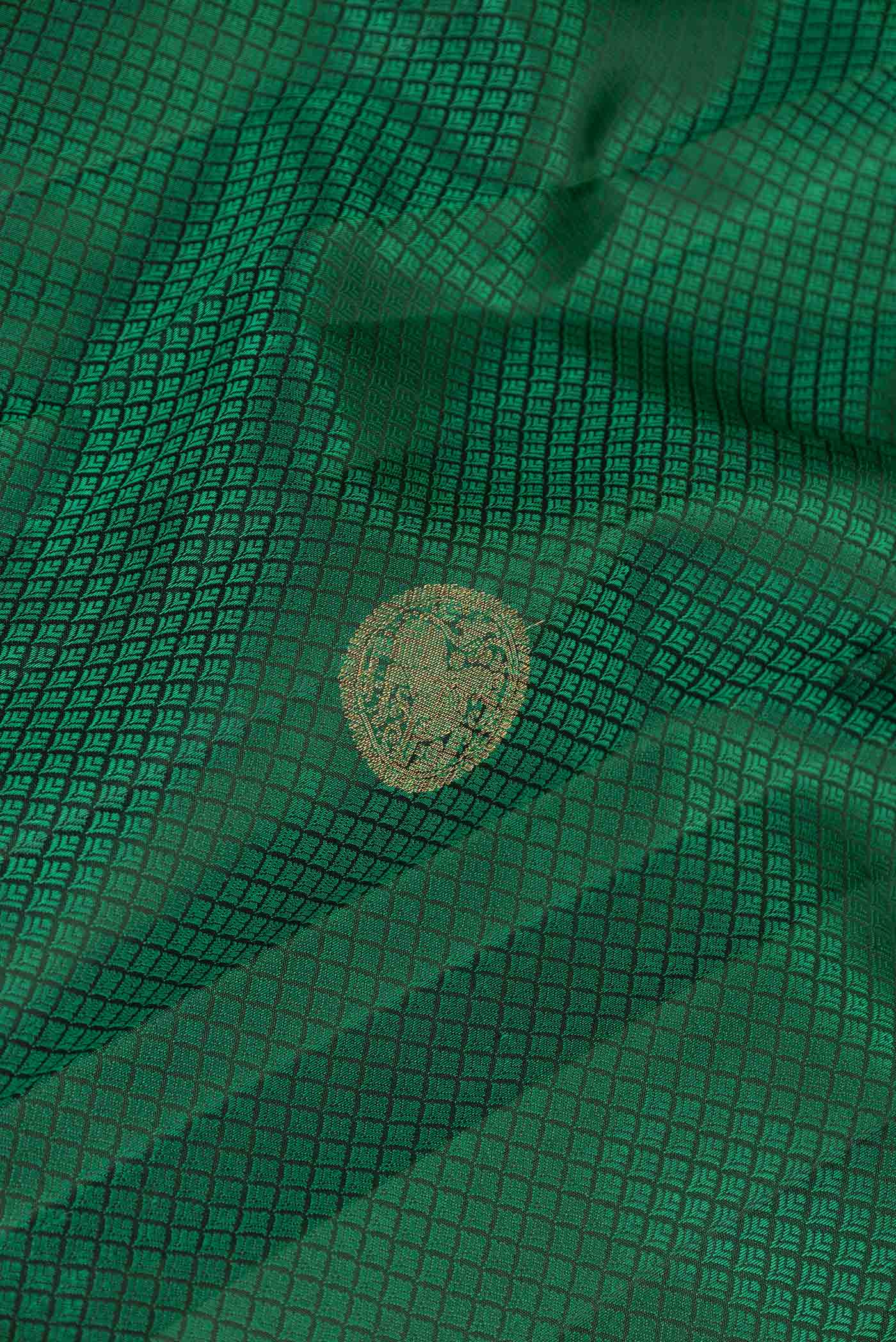 Pure Silk Pure Zari Green Dual Tone Kanchipuram Saree - Image 2