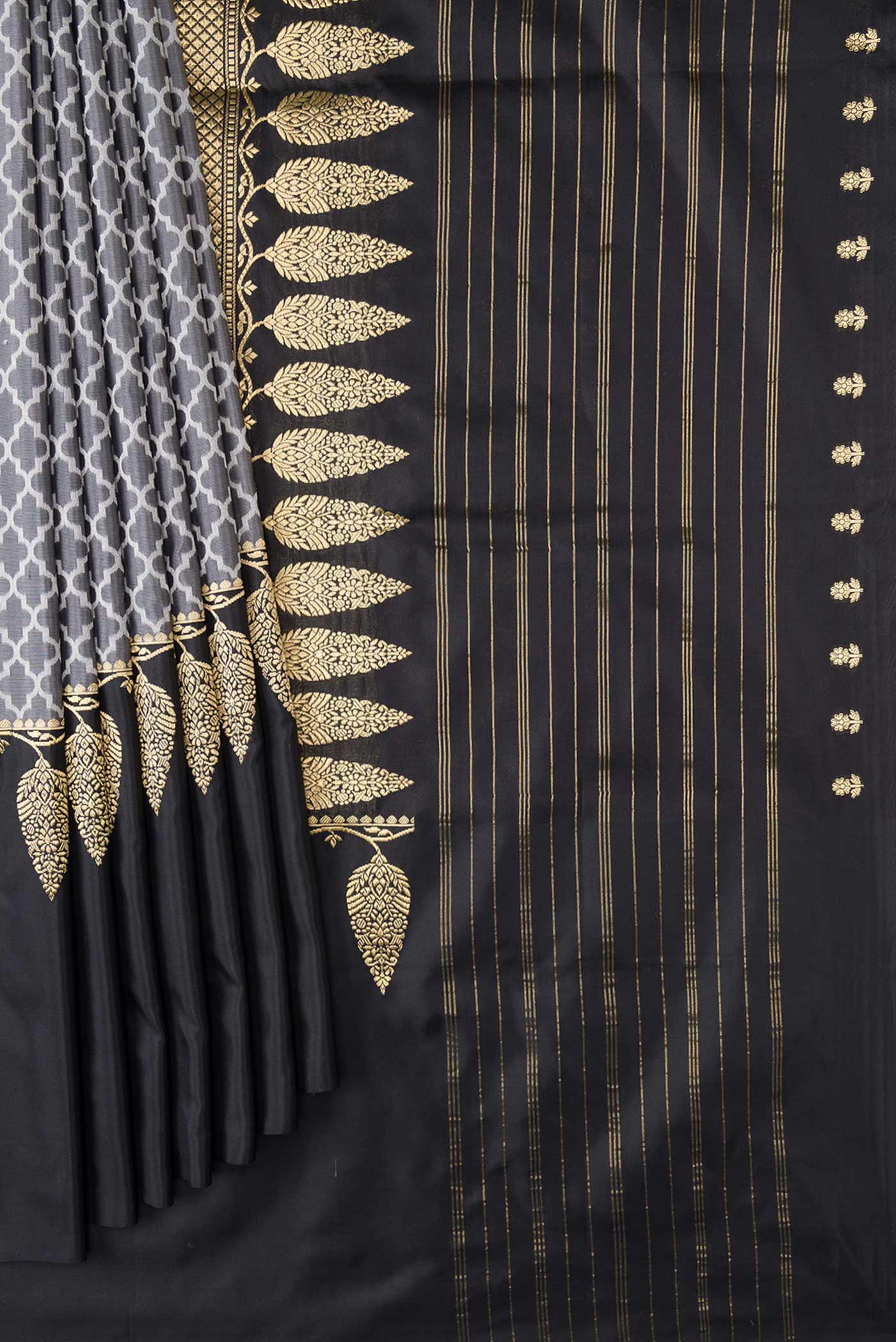 Pure Silk Pure Zari Grey Dual Tone Banarasi Saree - Image 4