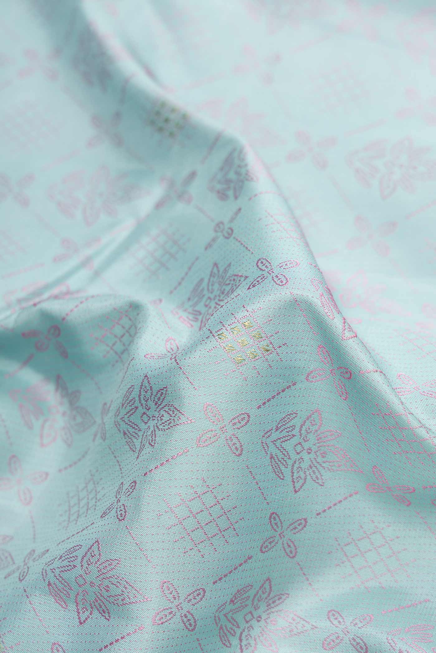 Pure Silk Pure Zari Light Blue Dual Tone Kanchipuram Saree - Image 2