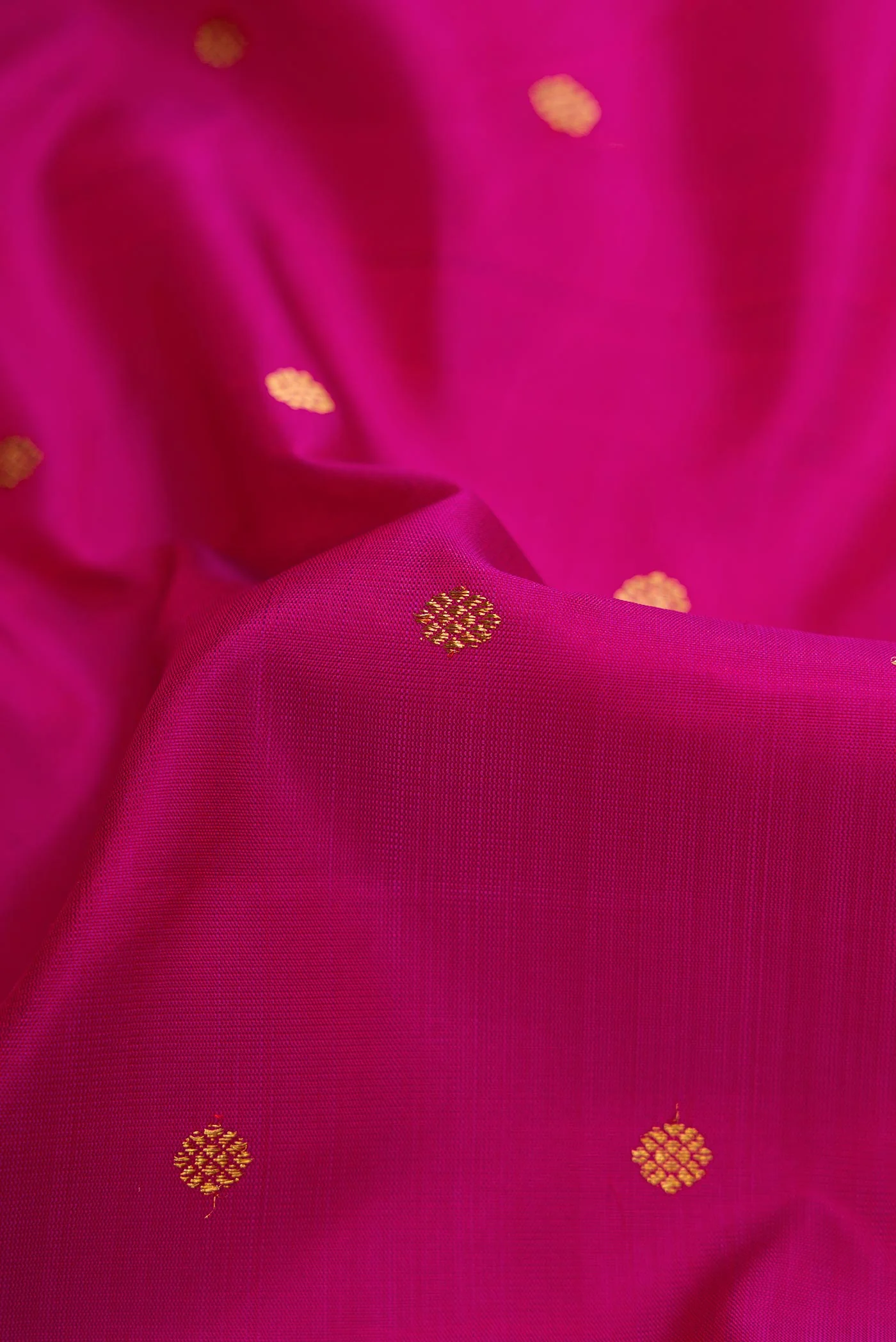 Pure Silk Pure Zari Magenta Dual Tone Kanjivaram Saree - Image 2