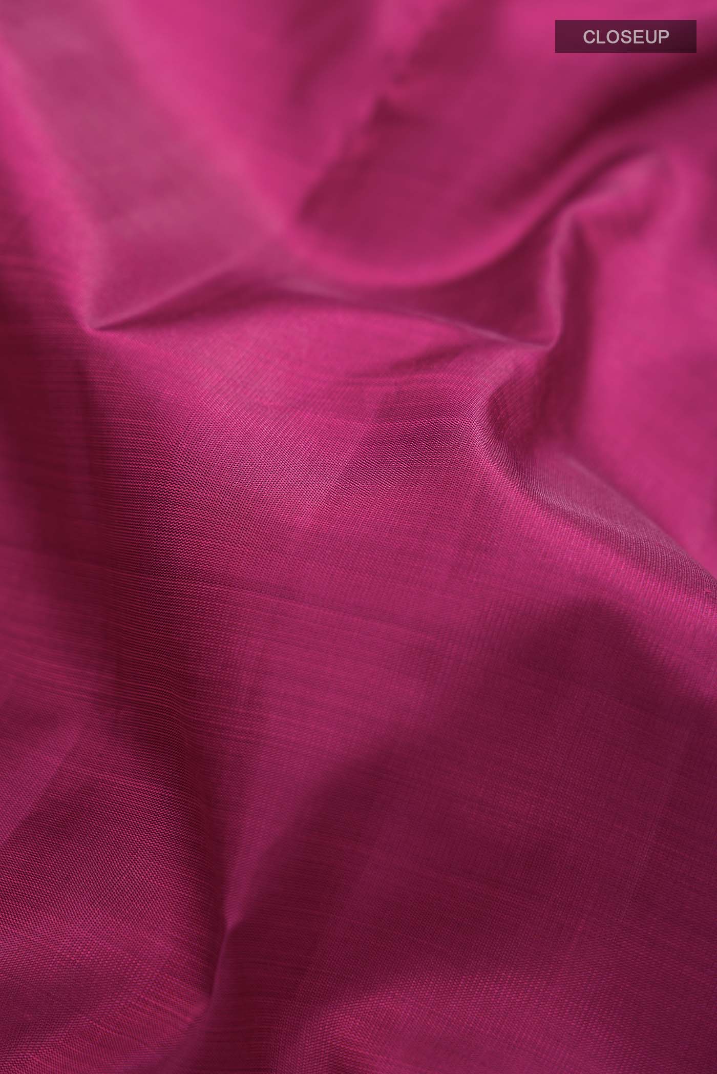 Pure Silk Pure Zari Magenta Kanjivaram Saree - Image 2