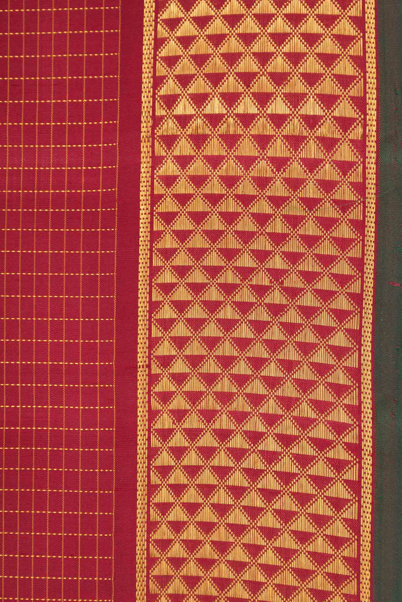 Pure Silk Pure Zari Maroon Dual Tone Kanchipuram Saree - Image 3