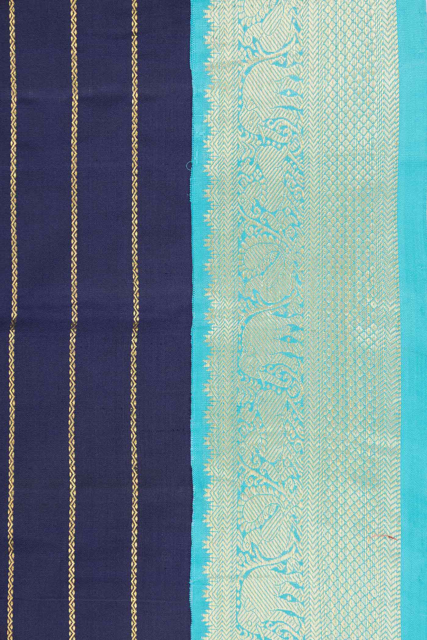 Pure Silk Pure Zari Navy Blue Dual Tone Kanjivaram Saree - Image 3