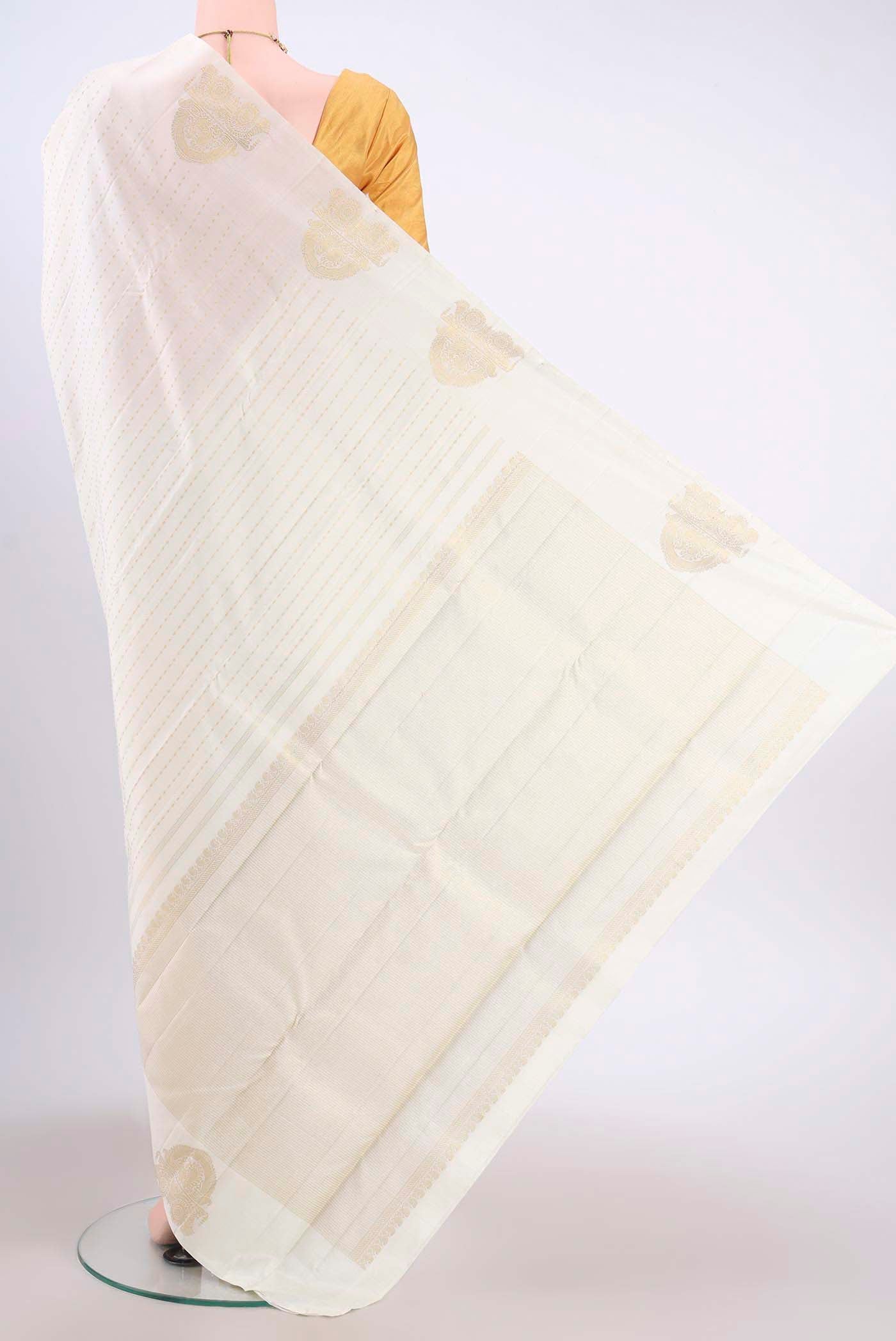 Pure Silk Pure Zari Off White Kanjivaram Saree - Image 3