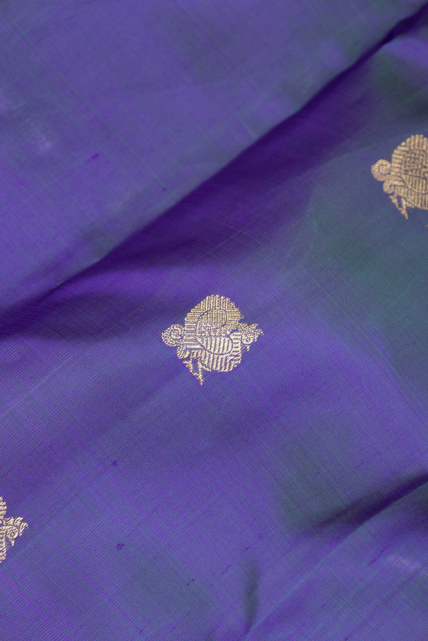 Pure Silk Pure Zari Peacock Blue Dual Tone Kanjivaram Saree - Image 2
