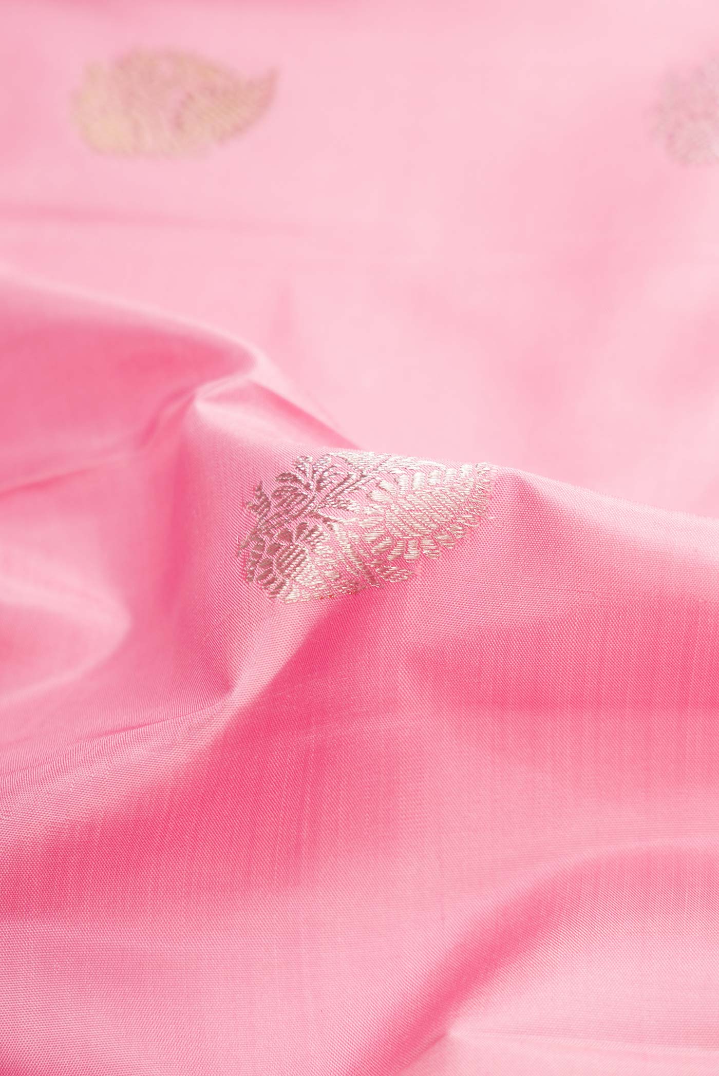 Pure Silk Pure Zari Pink Dual Tone Kanchipuram Saree - Image 2