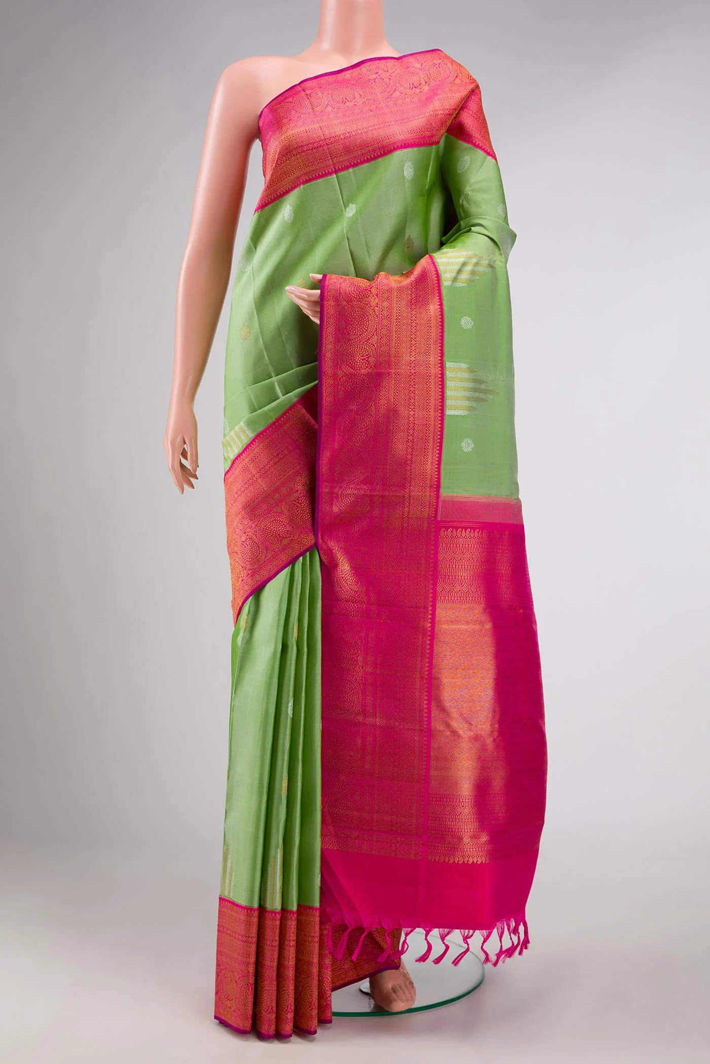 Pure Silk Pure Zari Pista Green Dual Tone Kanjivaram Saree