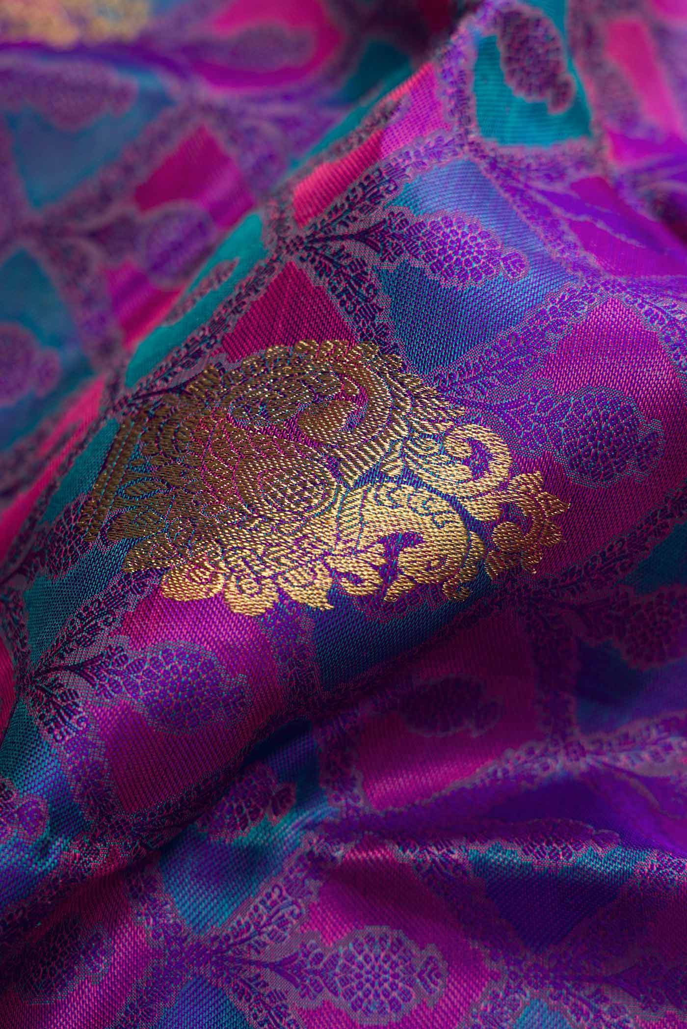 Pure Silk Pure Zari Multi Color Kanchipuram Saree - Image 2