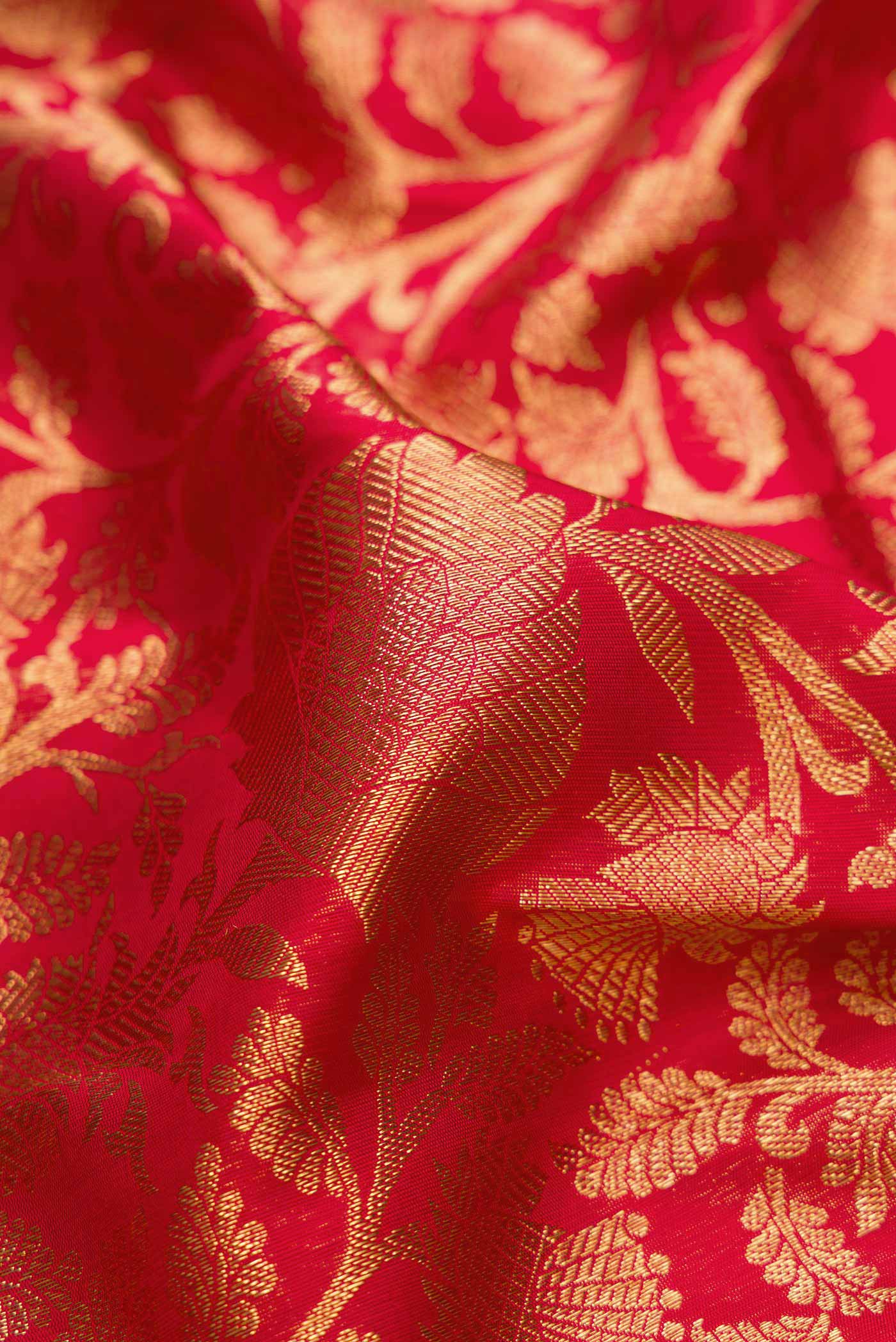 Pure Silk Pure Zari Red Dual Tone Kanjivaram Saree - Image 2