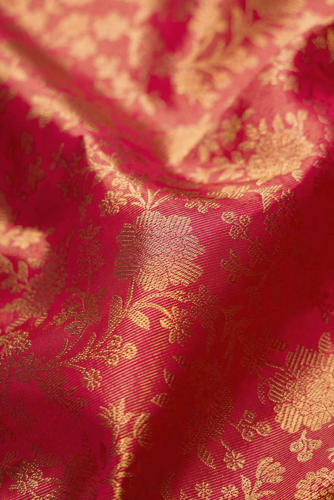 Pure Silk Pure Zari Red with Gold Color Kanjivaram Tissue Saree - Image 2