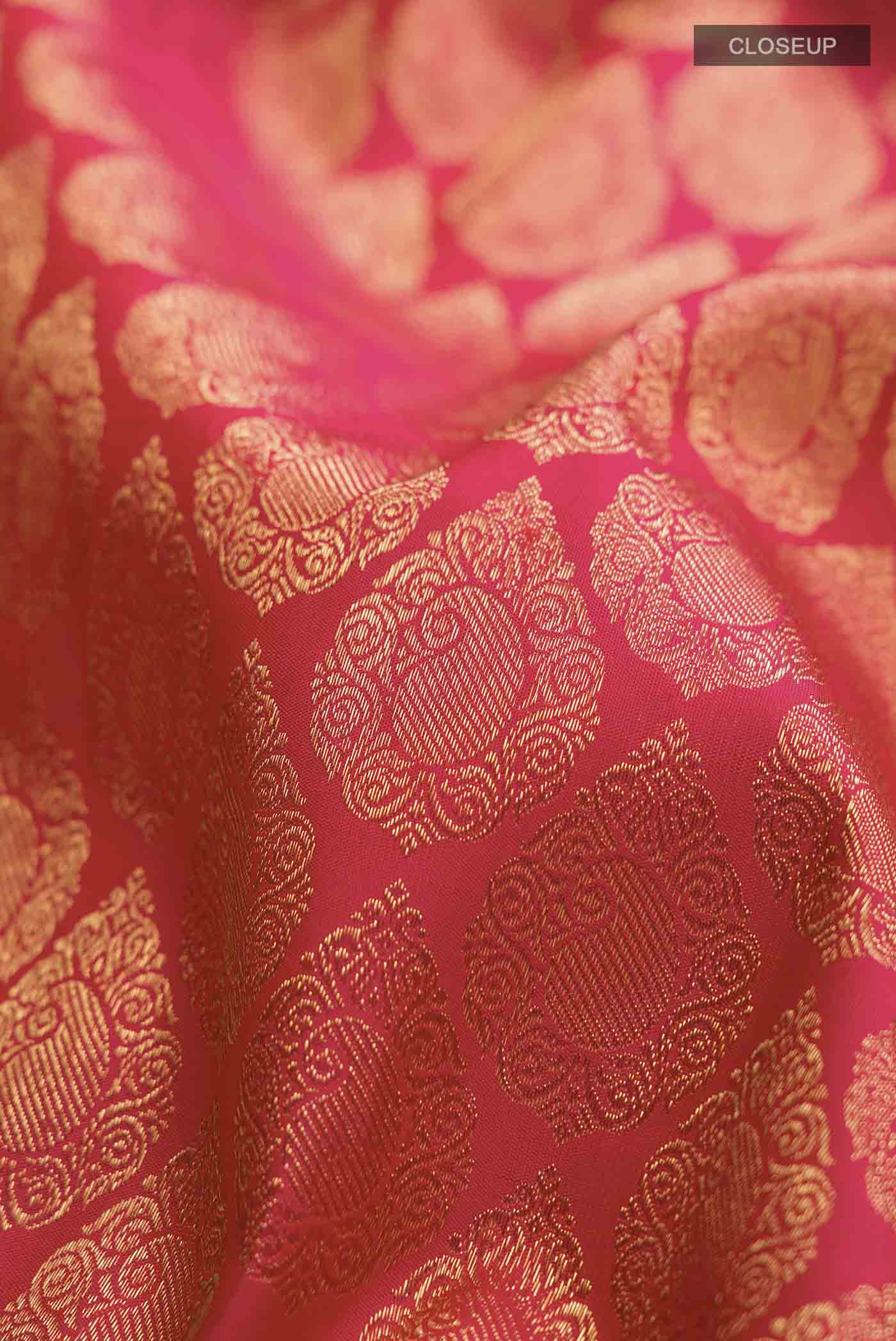 Pure Silk Pure Zari Red with Pink Color Kanjivaram Saree - Image 2
