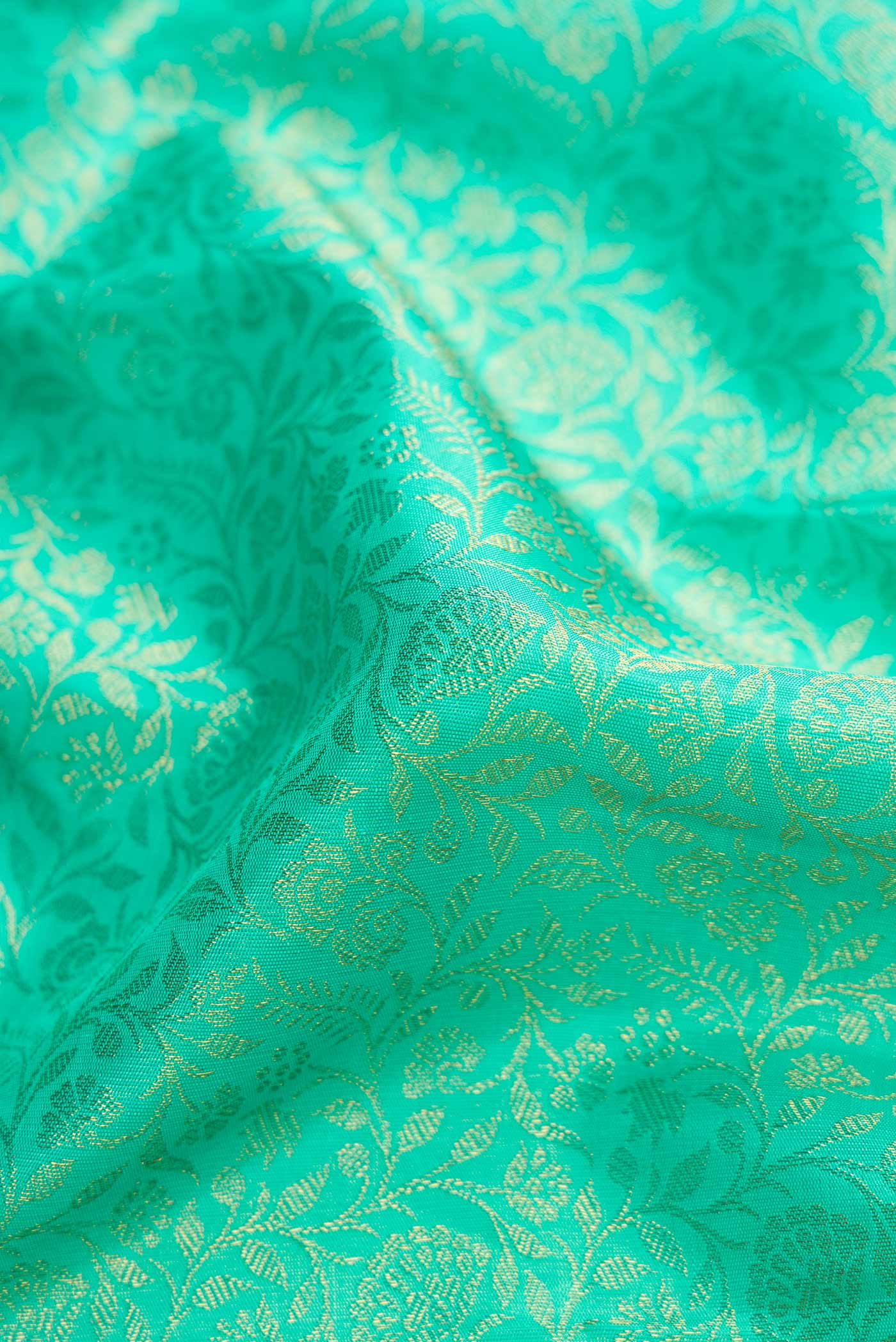 Pure Silk Pure Zari Sea Green Dual Tone Kanjivaram Saree - Image 2
