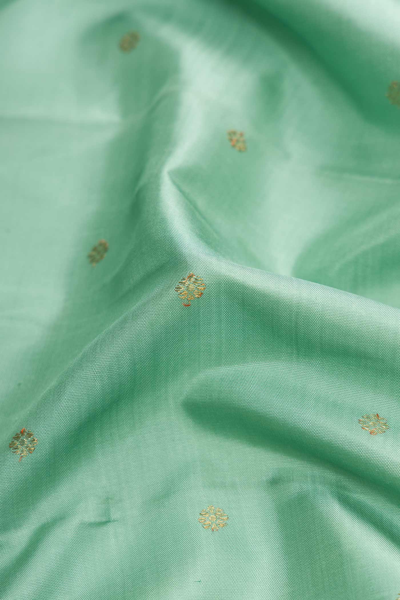 Pure Silk Pure Zari Sea Green Dual Tone Kanjivaram Saree - Image 2