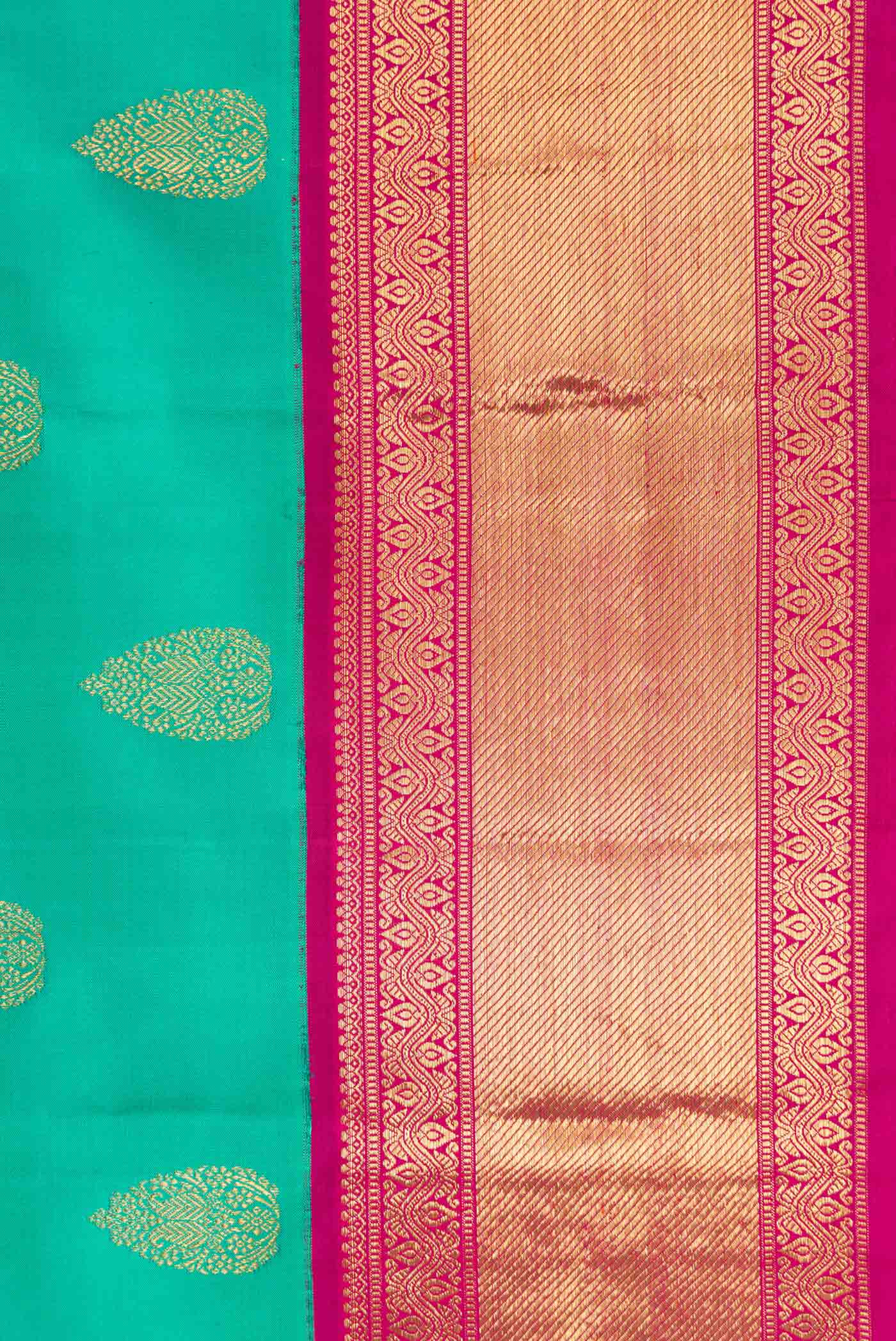 Pure Silk Pure Zari Sea Green Dual Tone Kanjivaram Saree - Image 3
