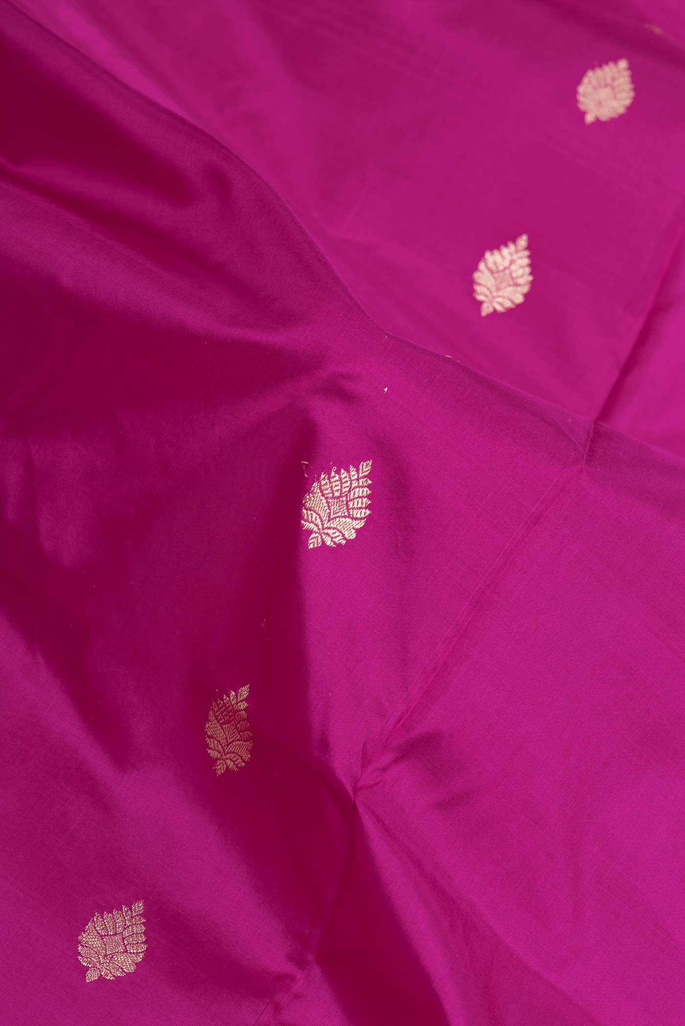 Purple Dual Tone Banarasi Silk Saree - Image 2